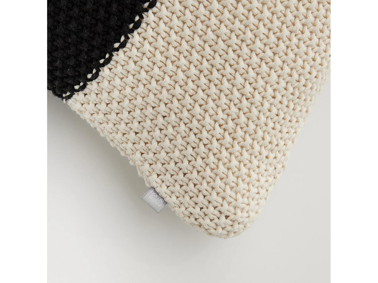 Kissenbezug Lenora Mittelschwarz 45x45