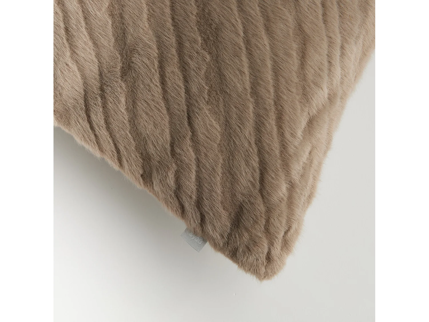 Pelz-Kissenbezug Pufos hellbraun 45x45 cm