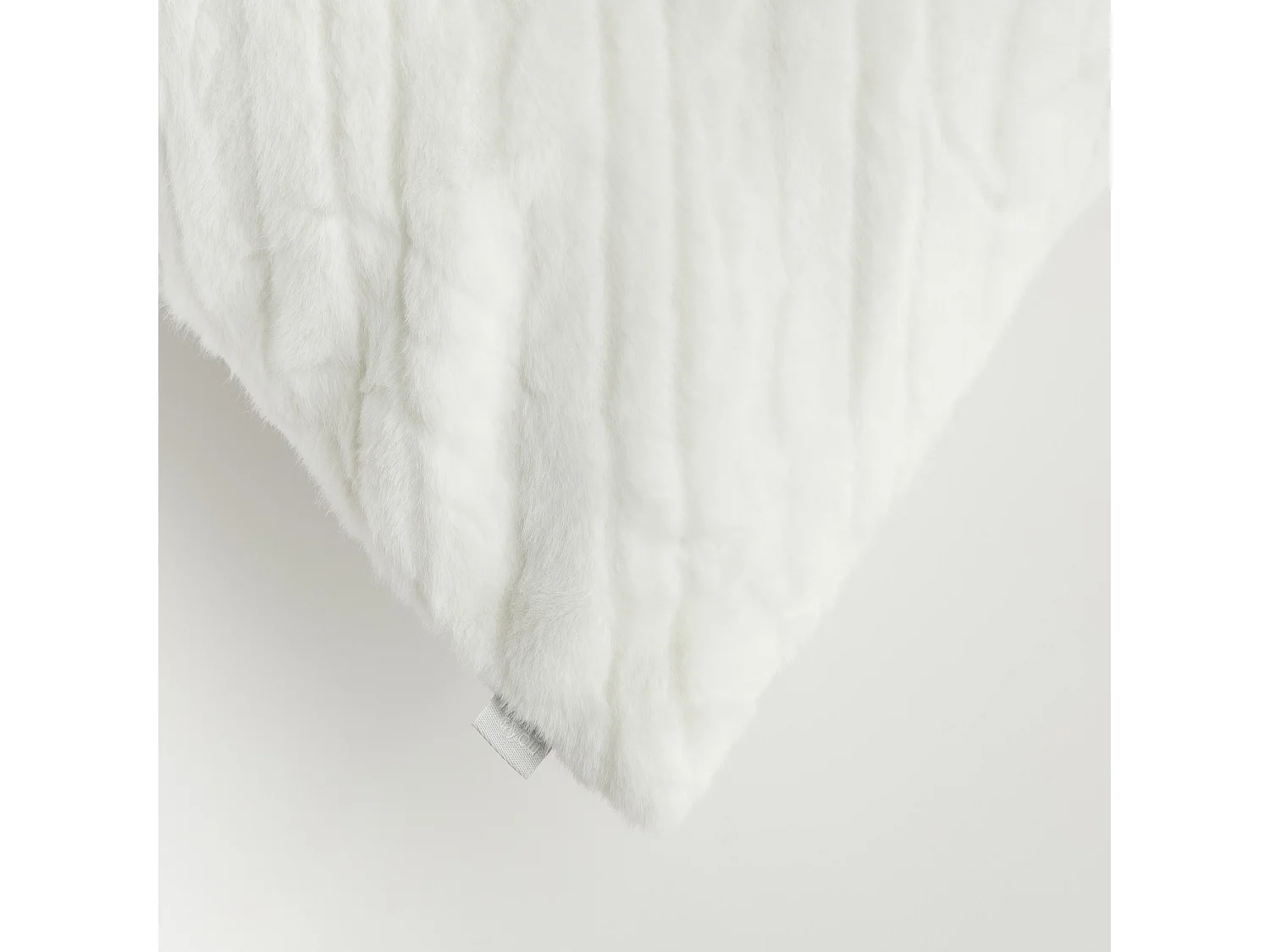 Pelz-Kissenbezug Pufos mittelweiß 45x45 cm