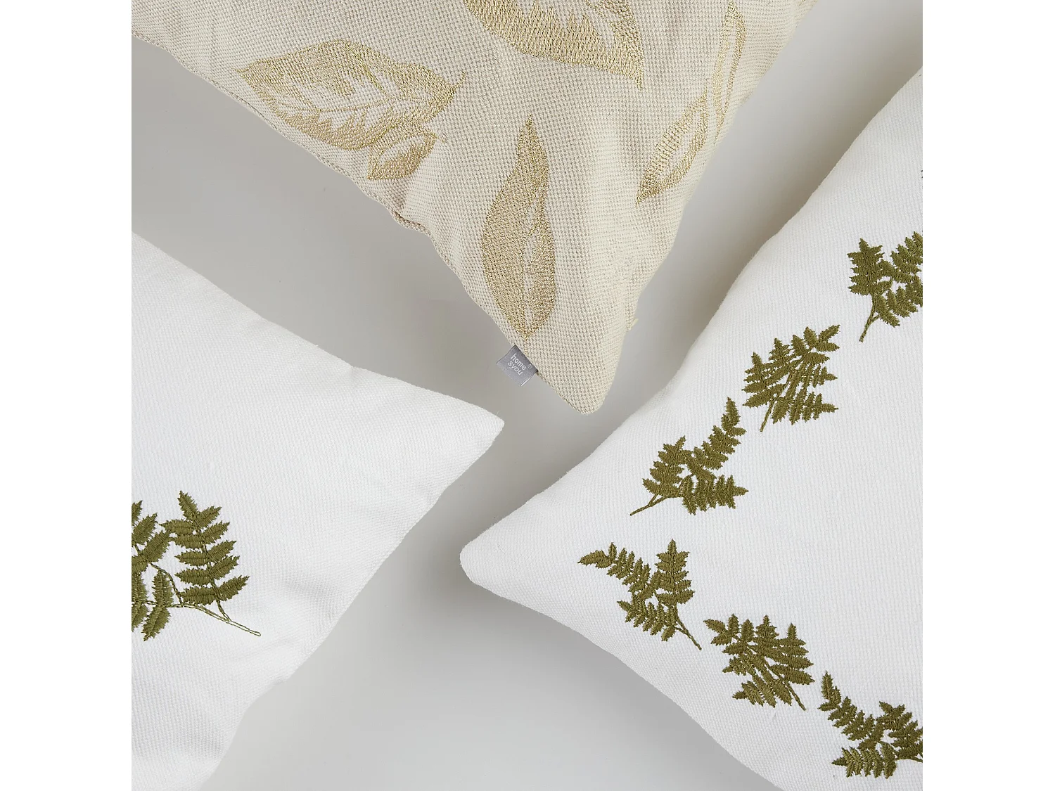 Bestickter Kissenbezug Fern Helles Weiß 45x45 cm