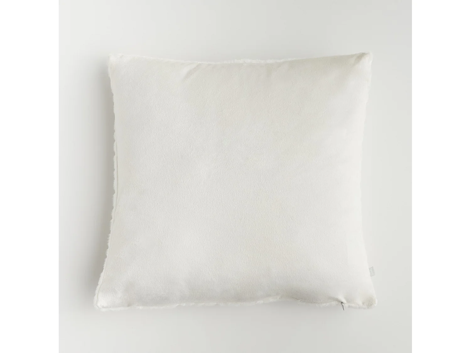 Pelz-Kissenbezug Pufos Mittel Ecru 45x45 cm