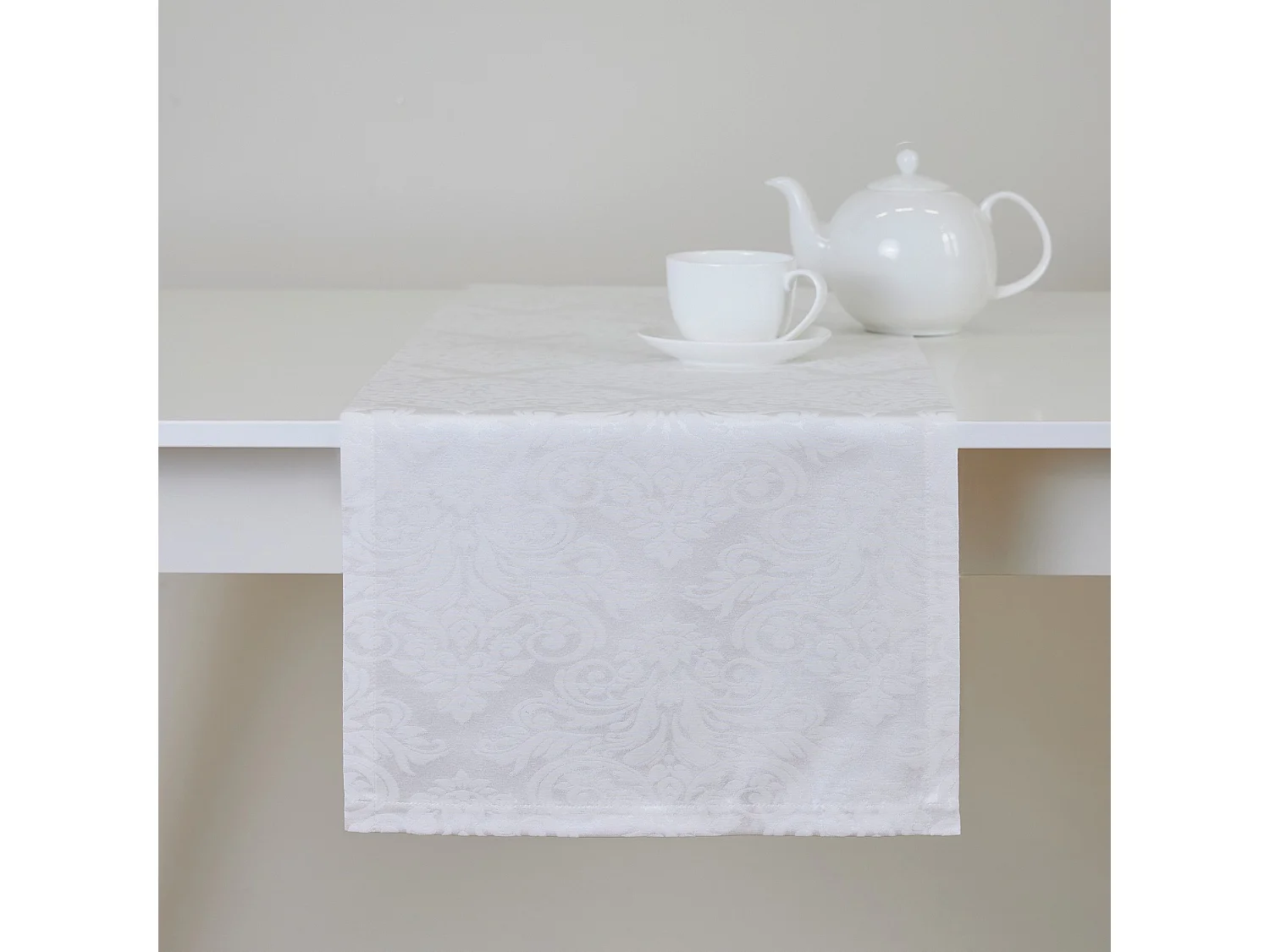 Tischläufer Cotini mittelweiß 40 x 180 cm