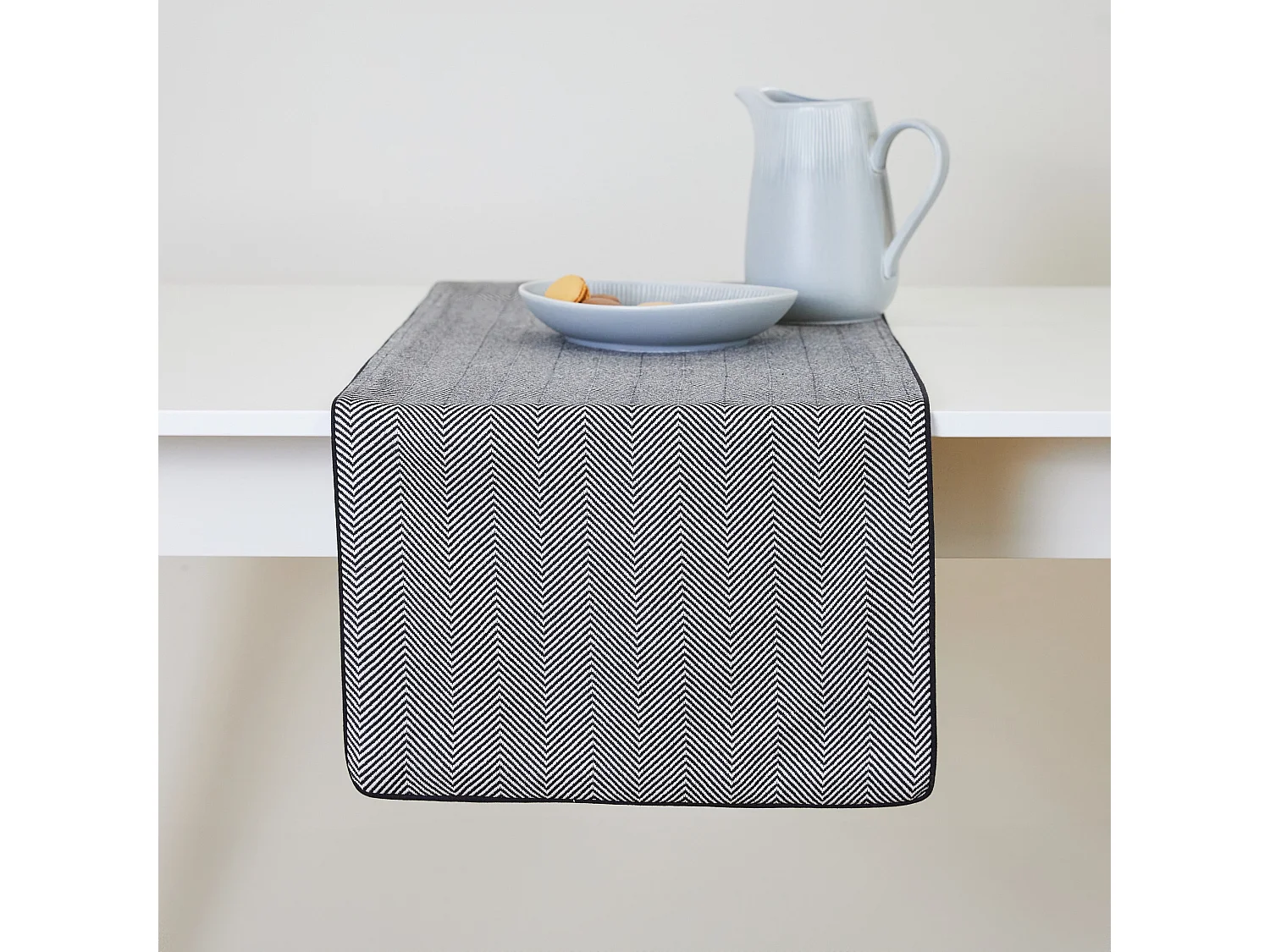 Tischläufer Catron Dunkelgrau 40x180cm