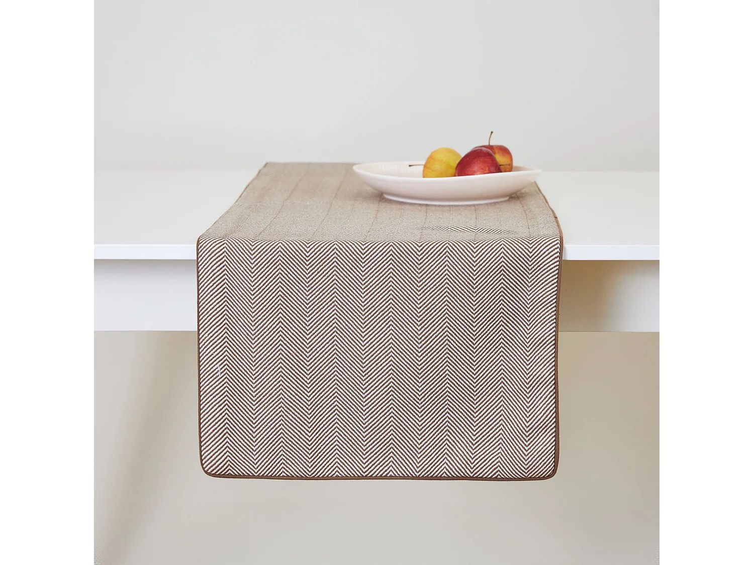 Tischläufer Catron mittelbraun 40x180