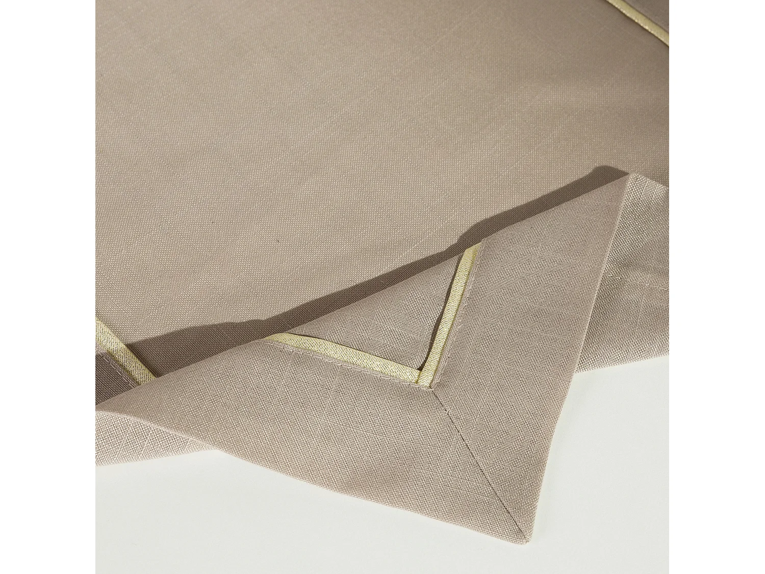Tischtuch Tideno mittleres Beige 130 x 180