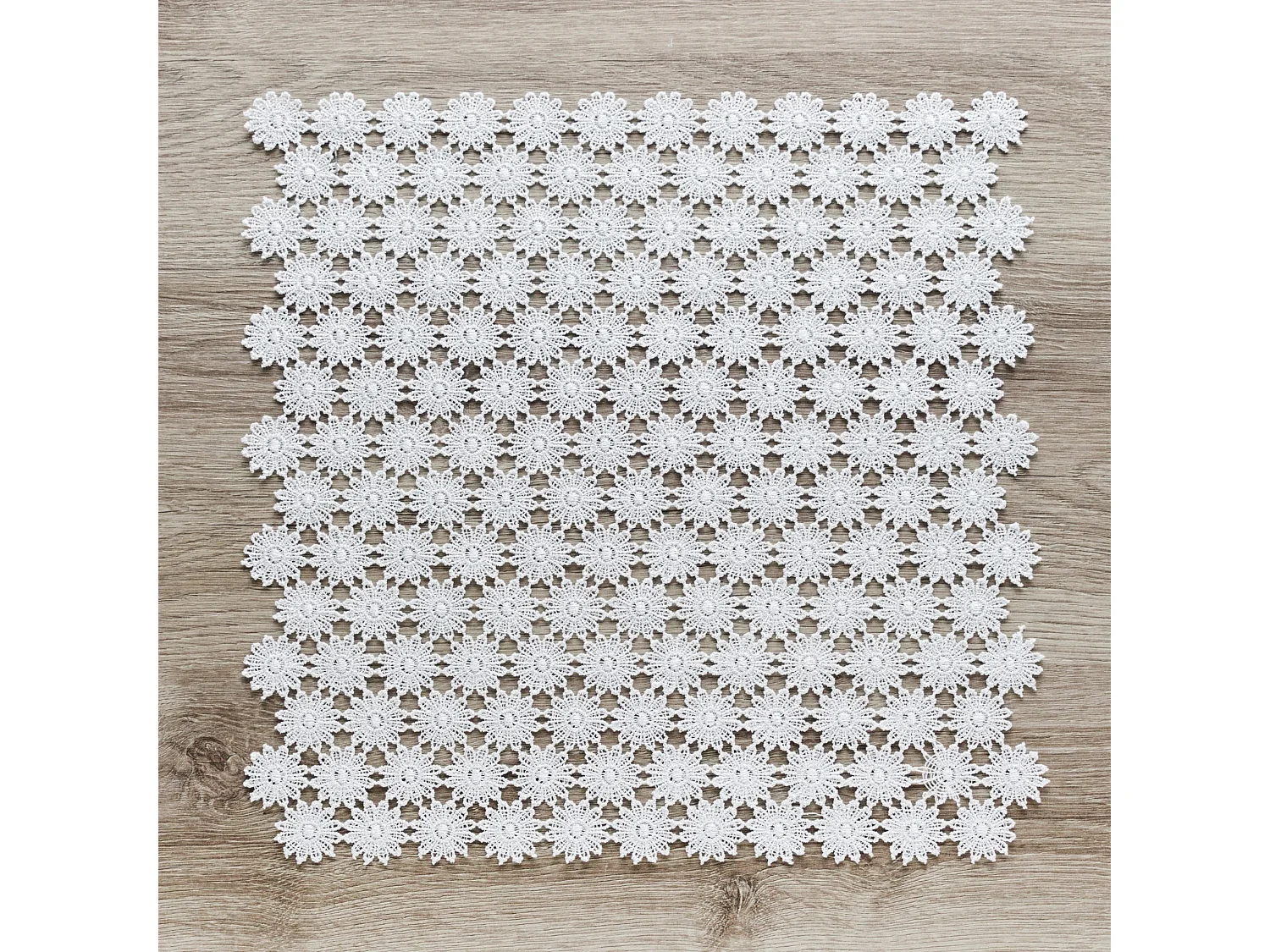 Deckchen Douglasa Mittelsilber 30x30