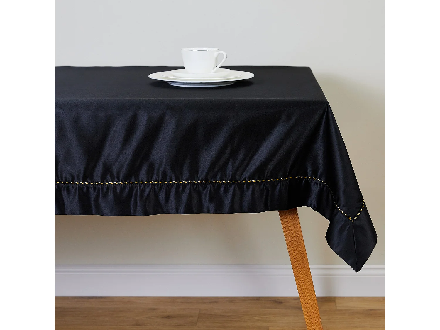 Tischtuch Kris mittelschwarz 130x180 cm