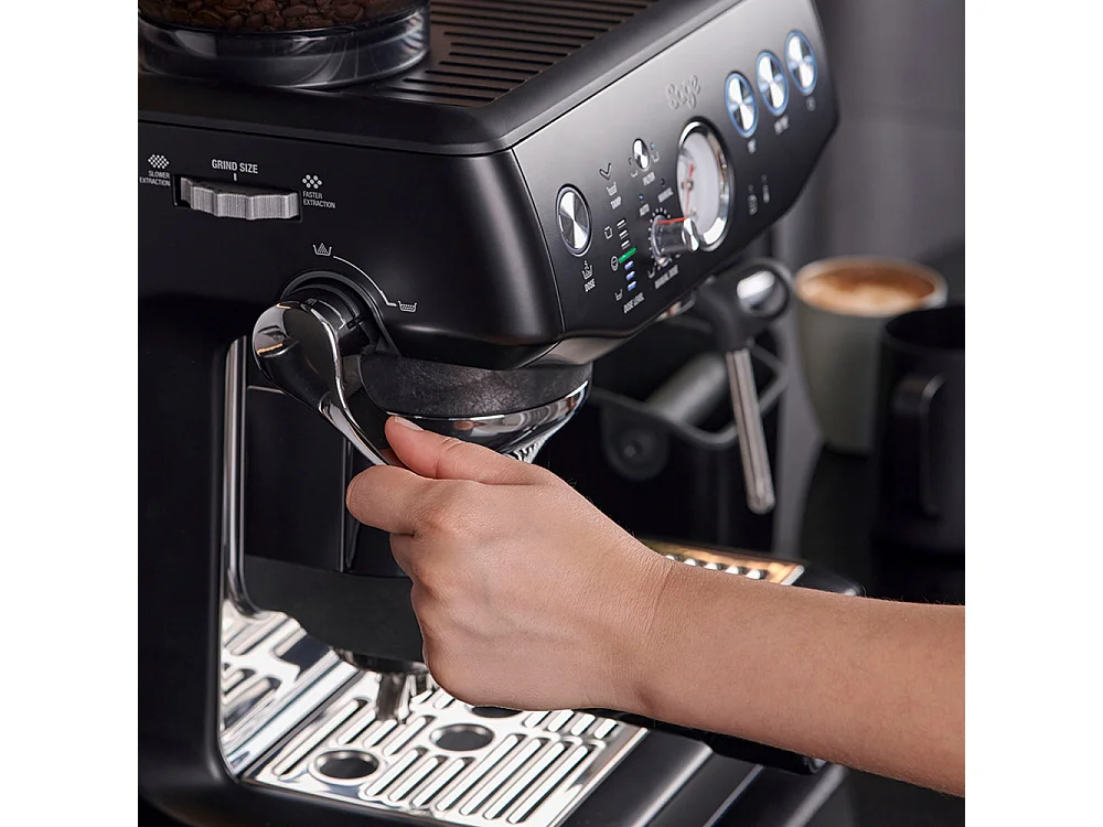 Machine expresso the barista express impress truffe