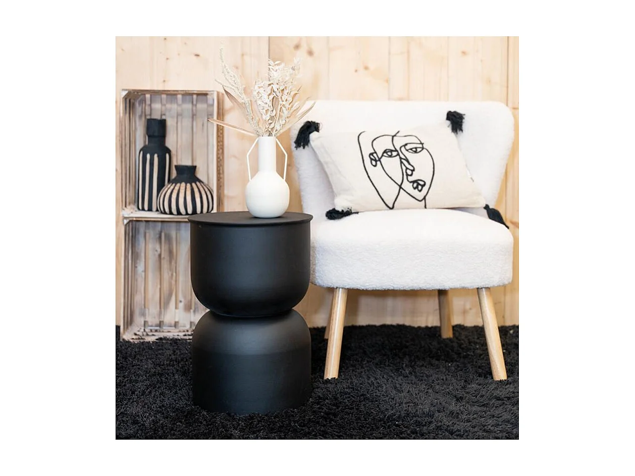 Bout de canapé en métal Ubu