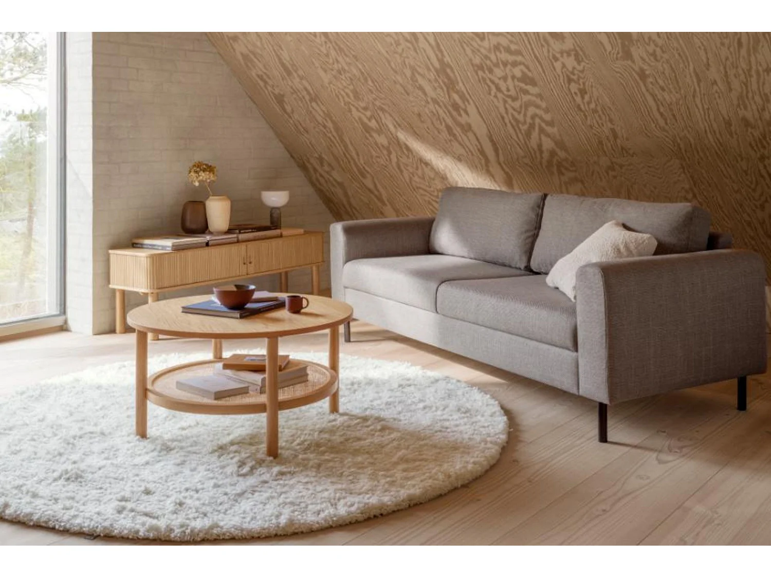 Meuble TV en chêne avec portes coulissantes L140 - GAYNEL