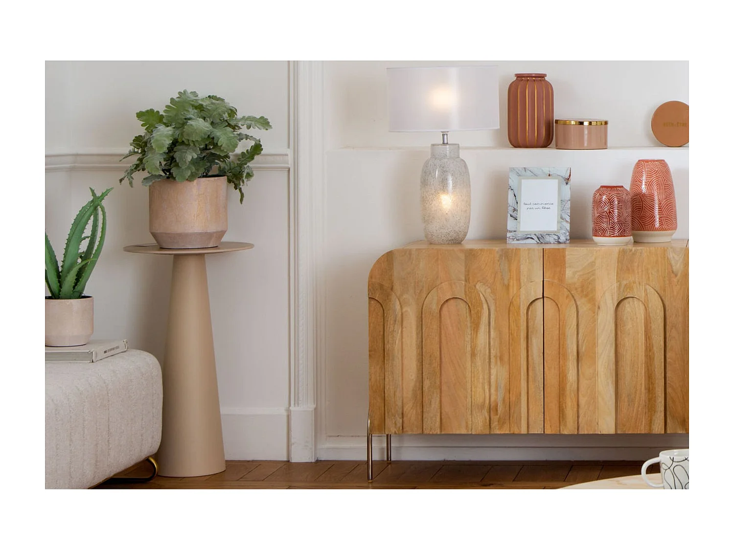 Sellette ronde en céramique et pied central beige D40 - CAMILLE