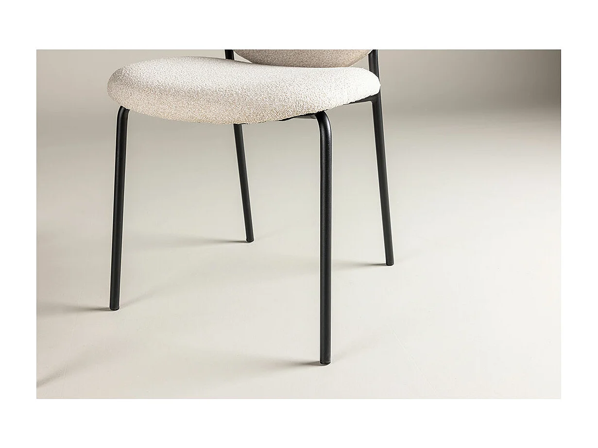 Vault chaise de salle à manger beige.