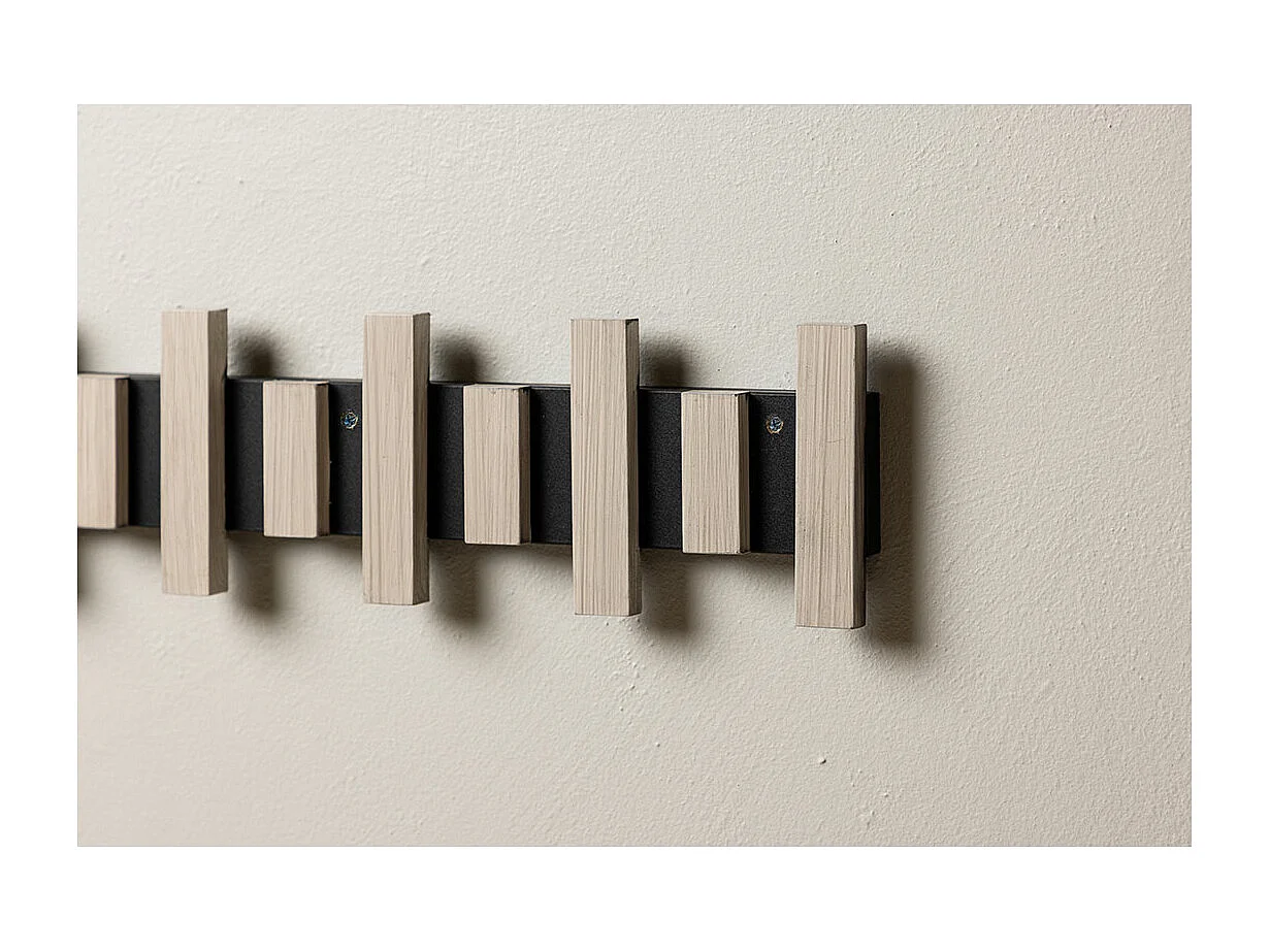 Nimes Wandgarderobe whitewash.