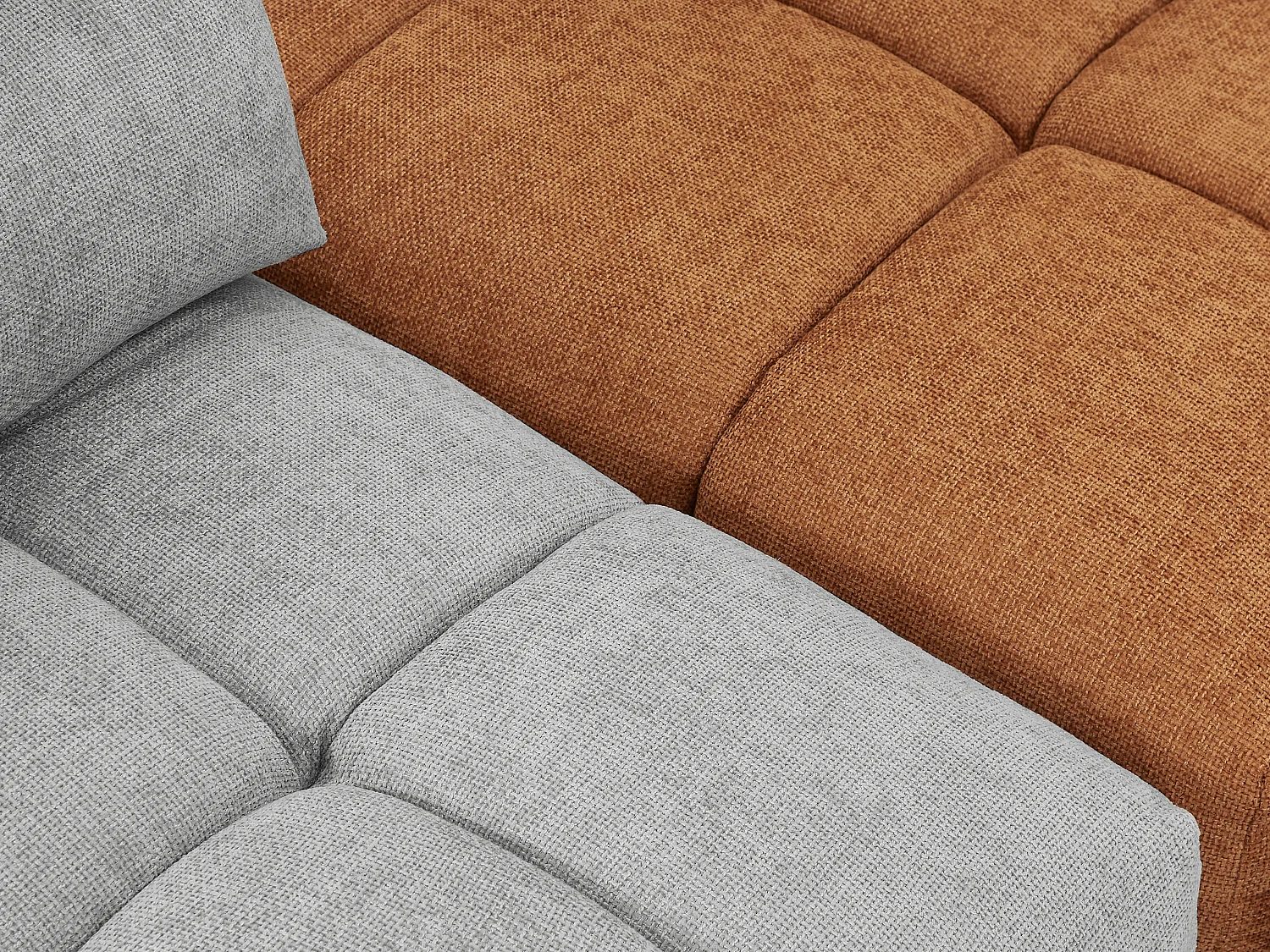 Moduleerbare hoekbank met schuivende rugleuning van lichtgrijze en terracottakleurige stof met textuur APOLIU