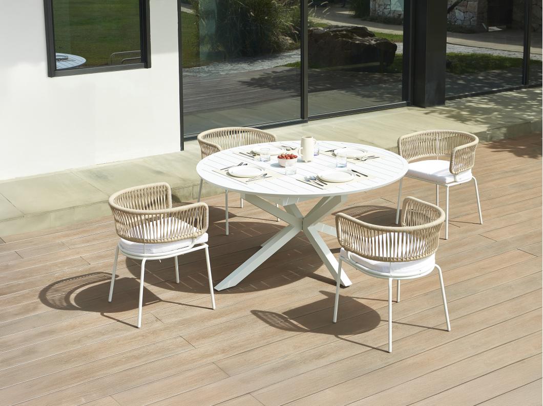 Garten-Essgruppe: Tisch ausziehbar 150/200 cm + 4 Sessel aus Metall & Seilen - Aluminium - Beige & Weiß - PISTO von MYLIA