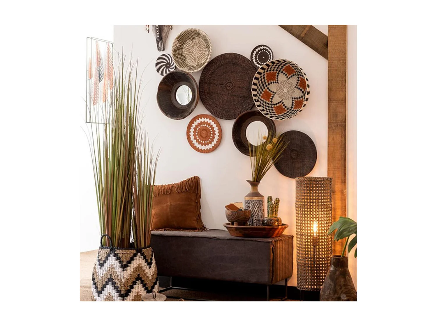 Espejo de pared redondo de madera maciza recuperada oscura Cintee