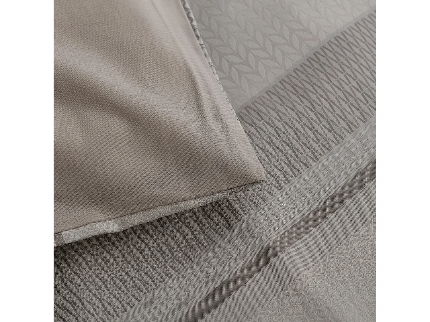 Jacquard-Bettwäsche Gwanda Mittelsilber 200x220
