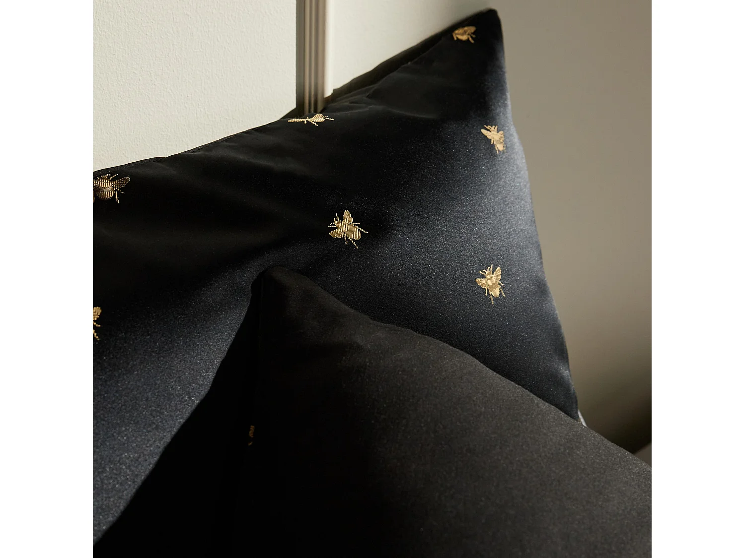 Drap En Jacquard Beliamo Noir Moyen 200 x 220