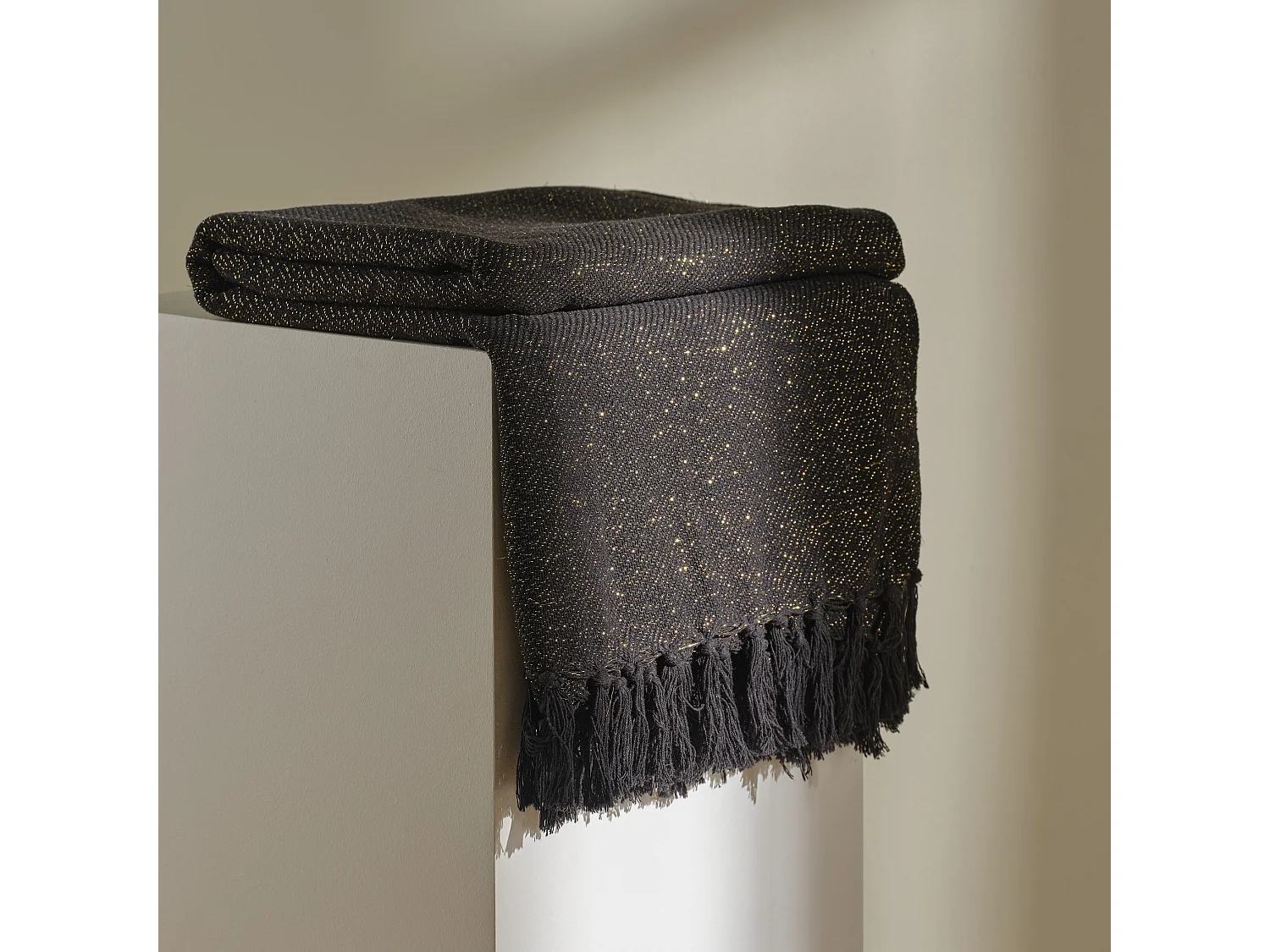 Decke Crast Mittelschwarz 150 x 200 cm