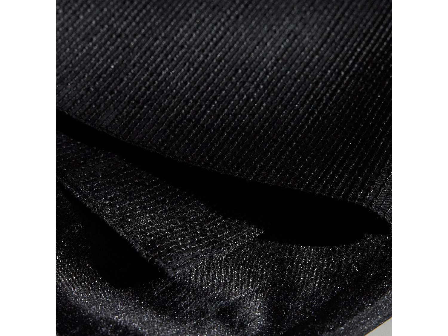 Tischläufer Tinka mittelschwarz 40 x 180