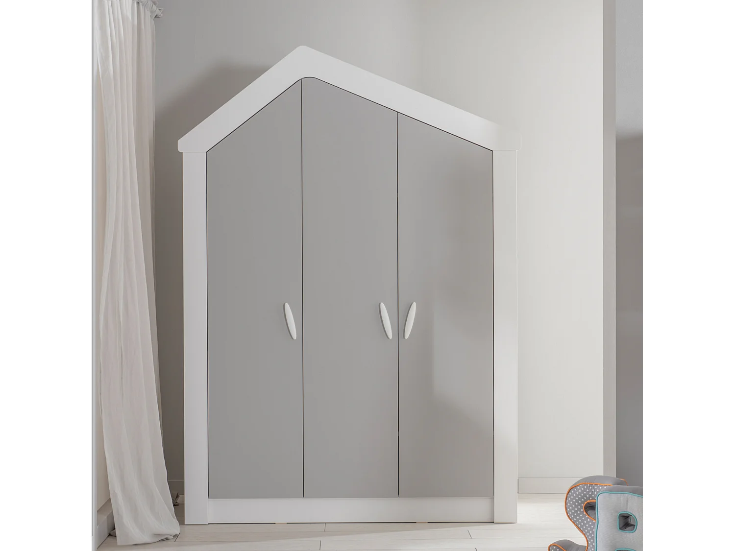 Armário 3 portas aglomerado branco e cinza 207x150x58cm