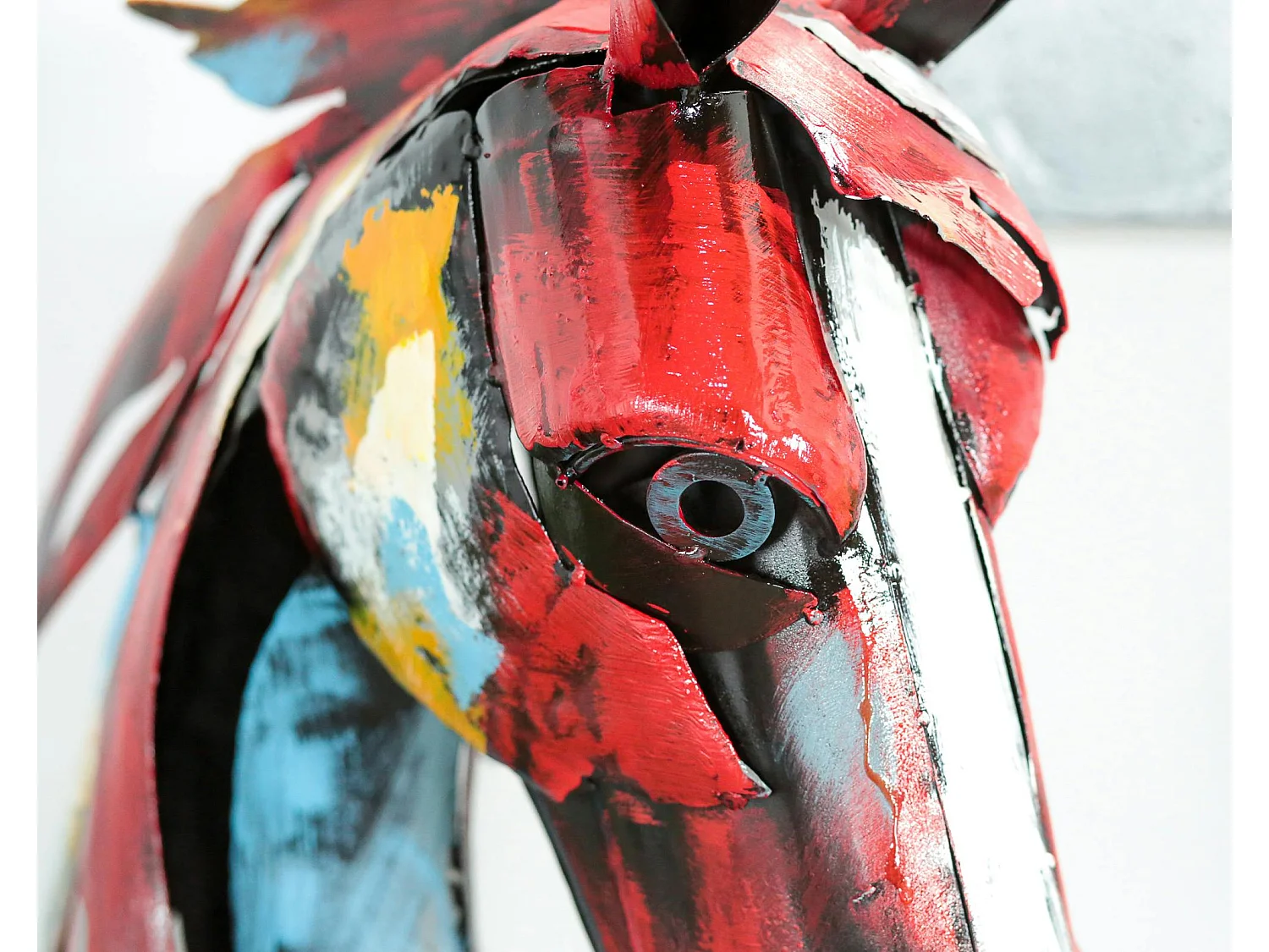 Tête de cheval en métal multicolore sur socle H75x47x21cm