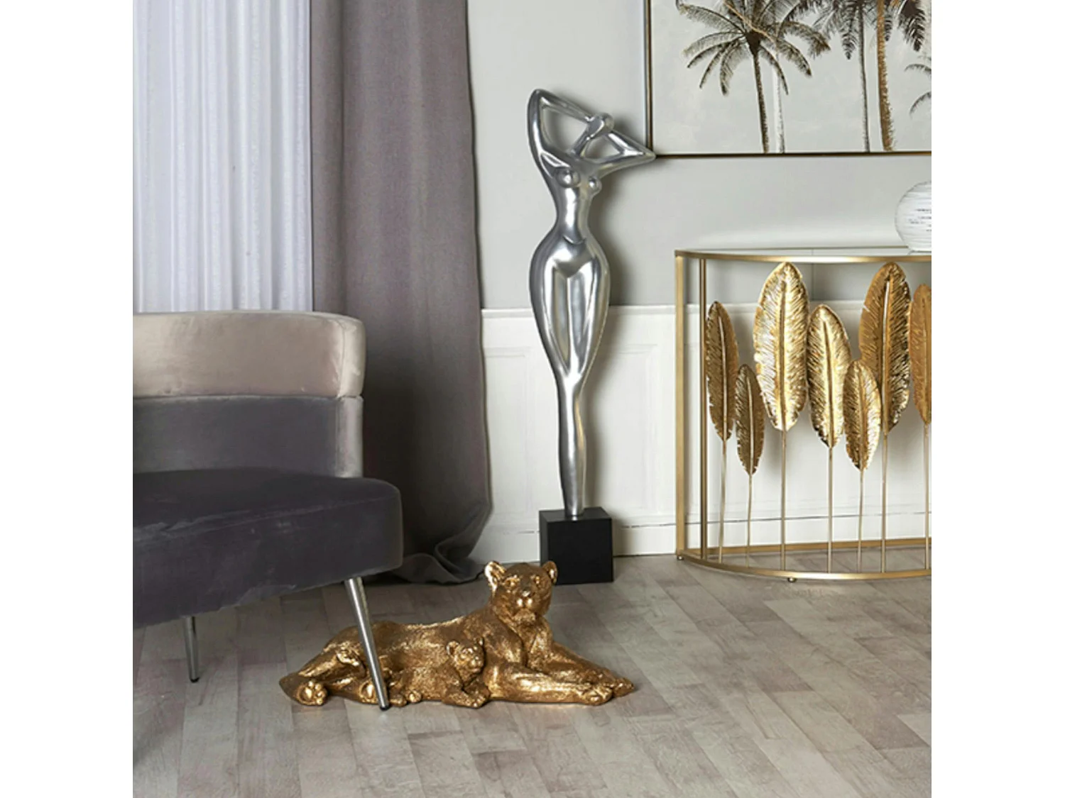 Sculpture moderne lionne et lionceau couleur dorée