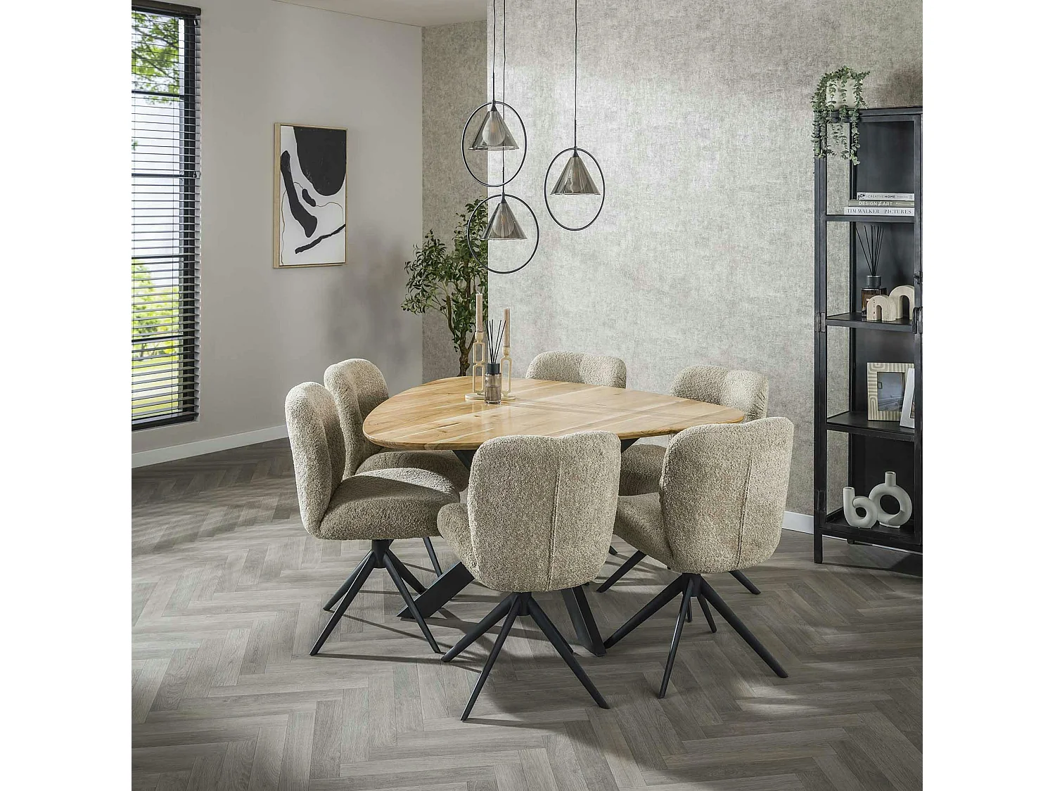 Table à manger en bois d'acacia forme triangulaire 135 cm MELBOURNE