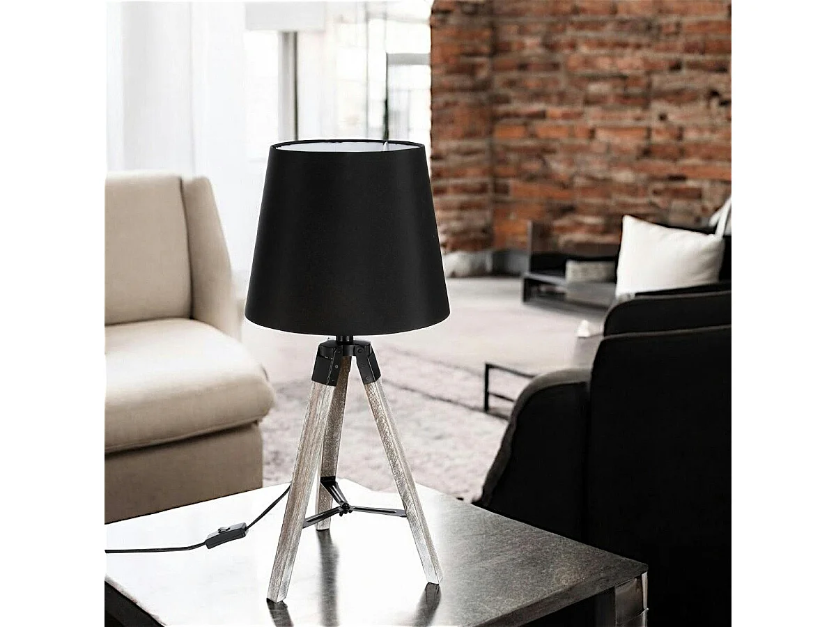 Lampe en bois grisé forme trépied et abat-jour coton noir D28xH58cm