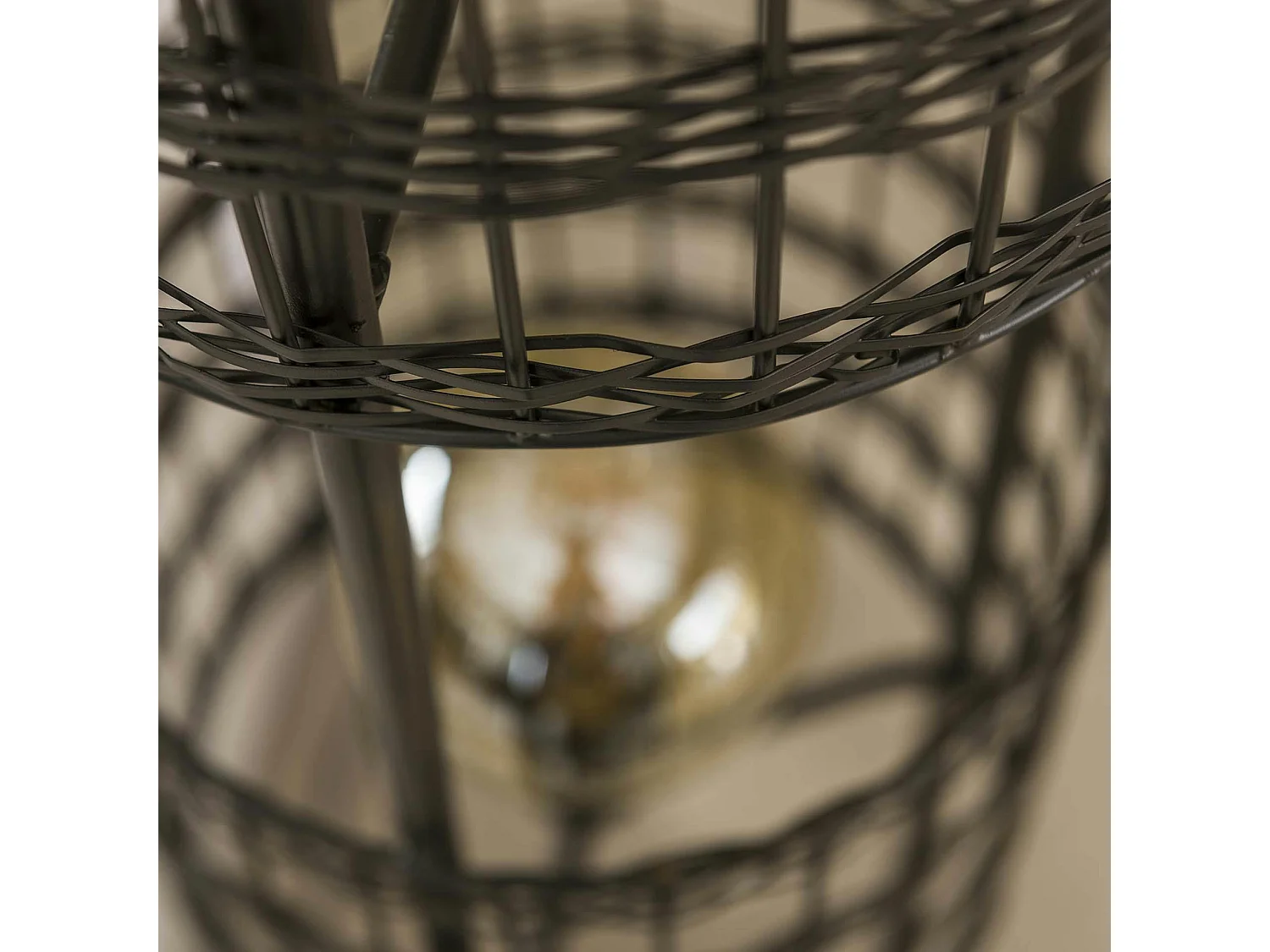 Lampadaire de salon avec cannage en métal NOVA