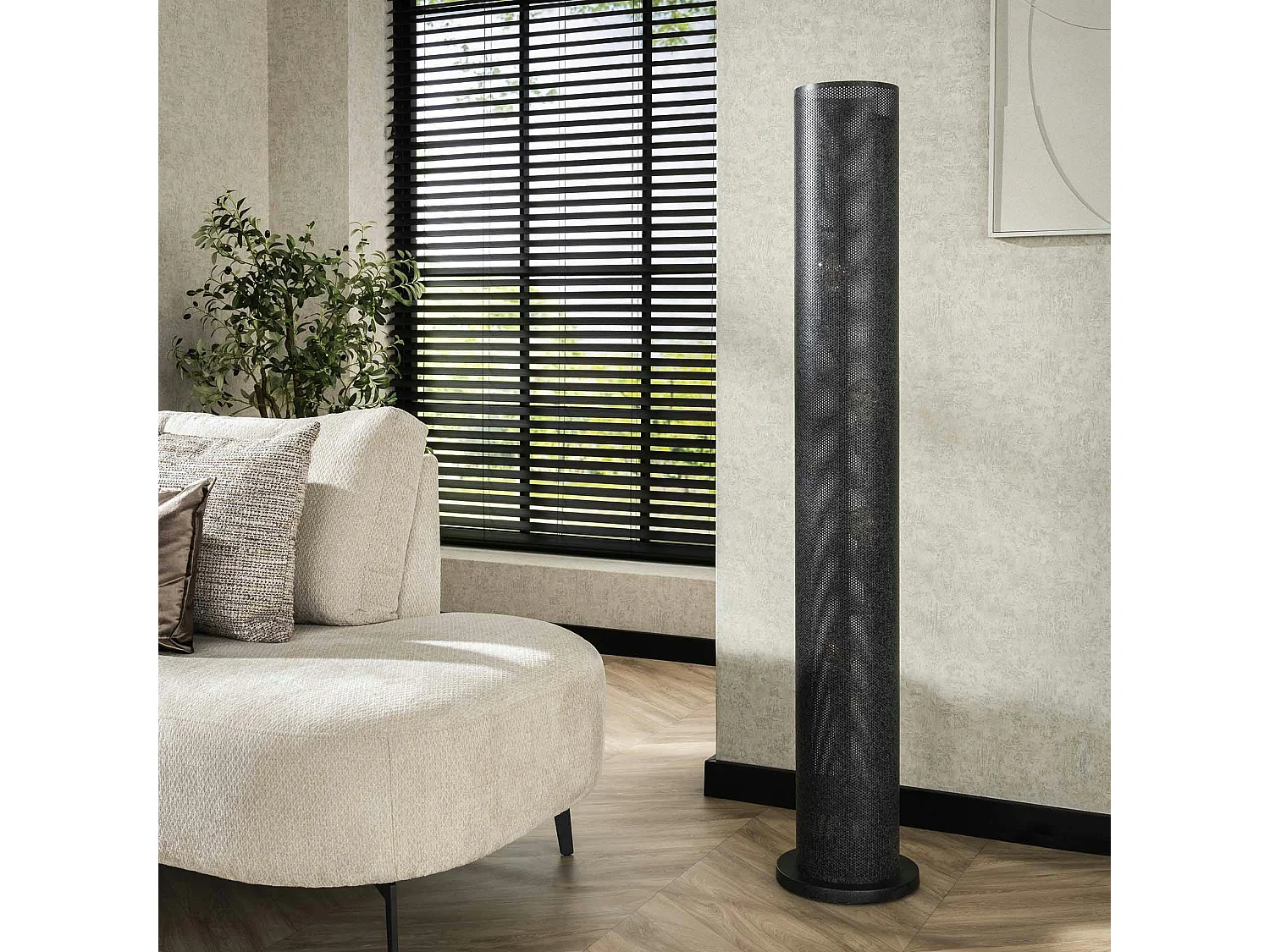 Lampadaire en métal noir perforé RALF