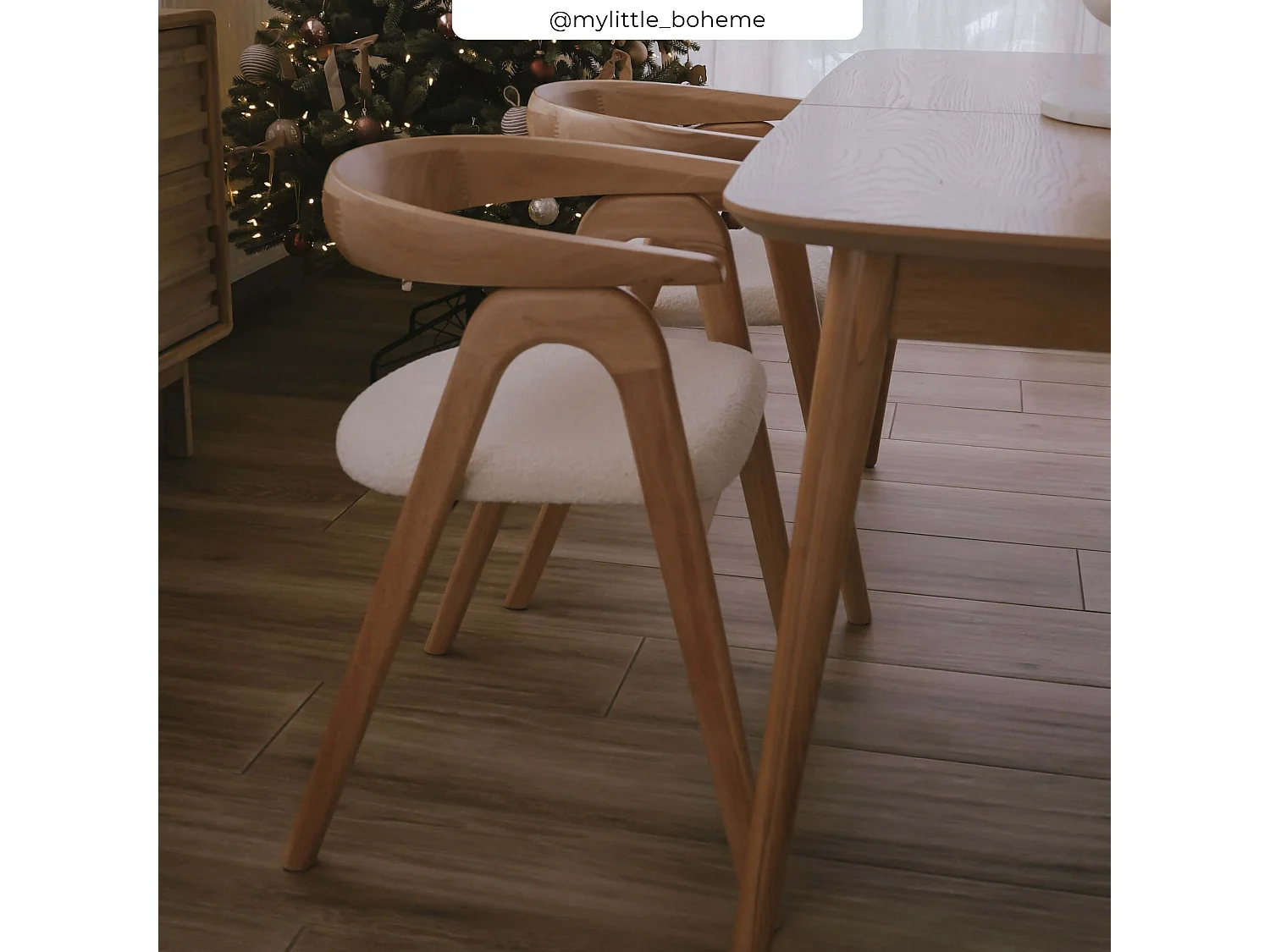 Sedia in legno di hevea chiara e tessuto bouclé crema - Hawa