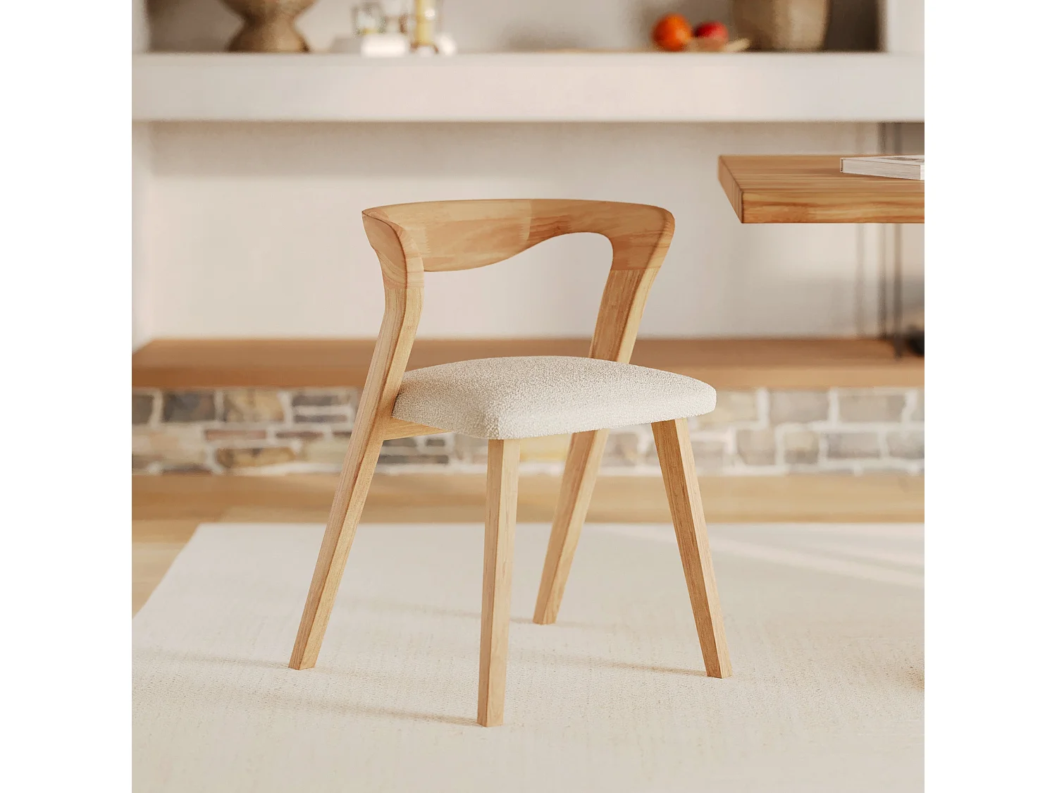 Chaise en bois d'hévéa clair et tissu bouclé crème - Vega