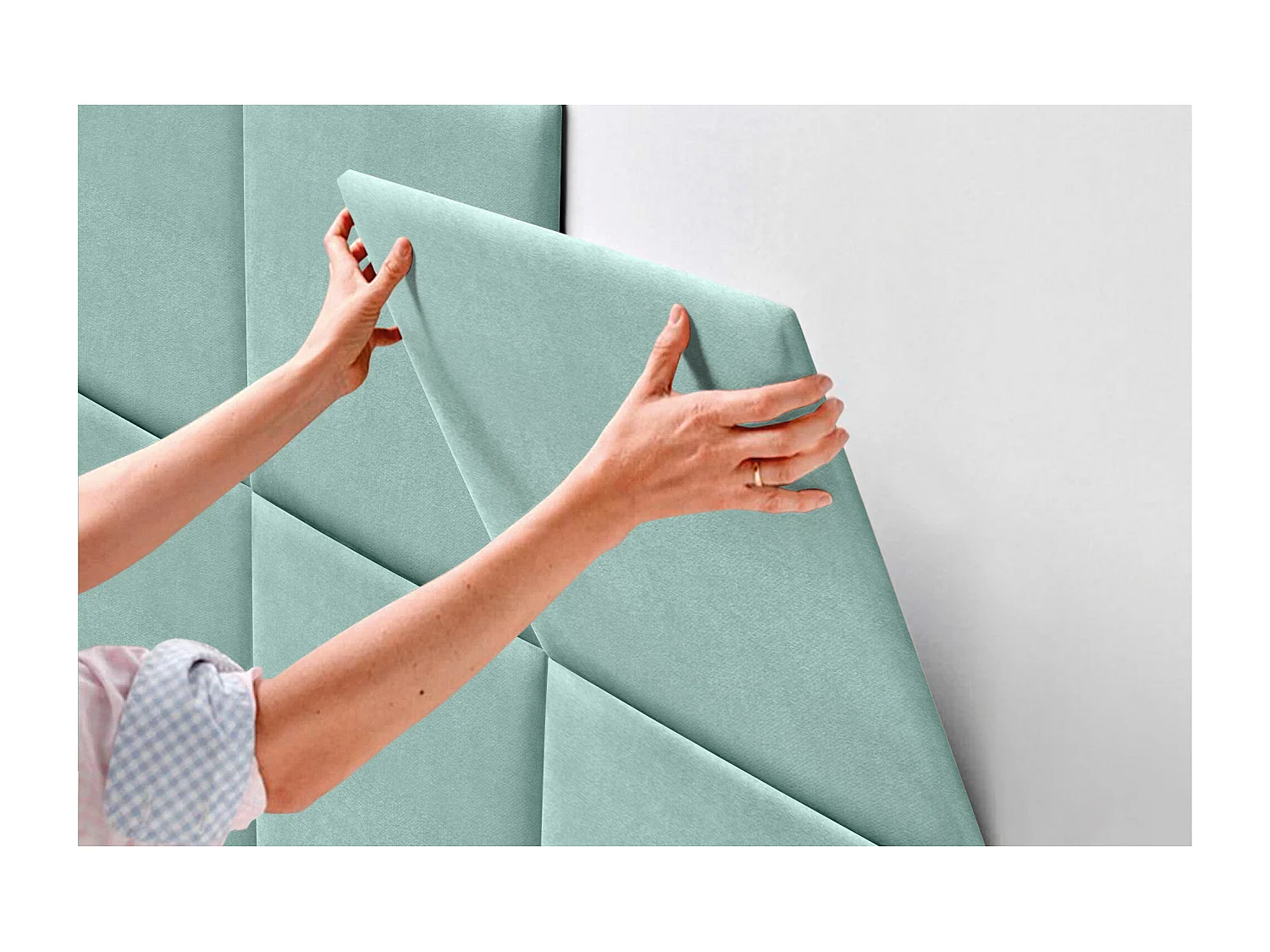DHOME Tête de lit tapissée en tissu Aqualine composée de panneaux de lit autocollants interchangeables pour chambre de luxe (Vert aqua, 105 cm)