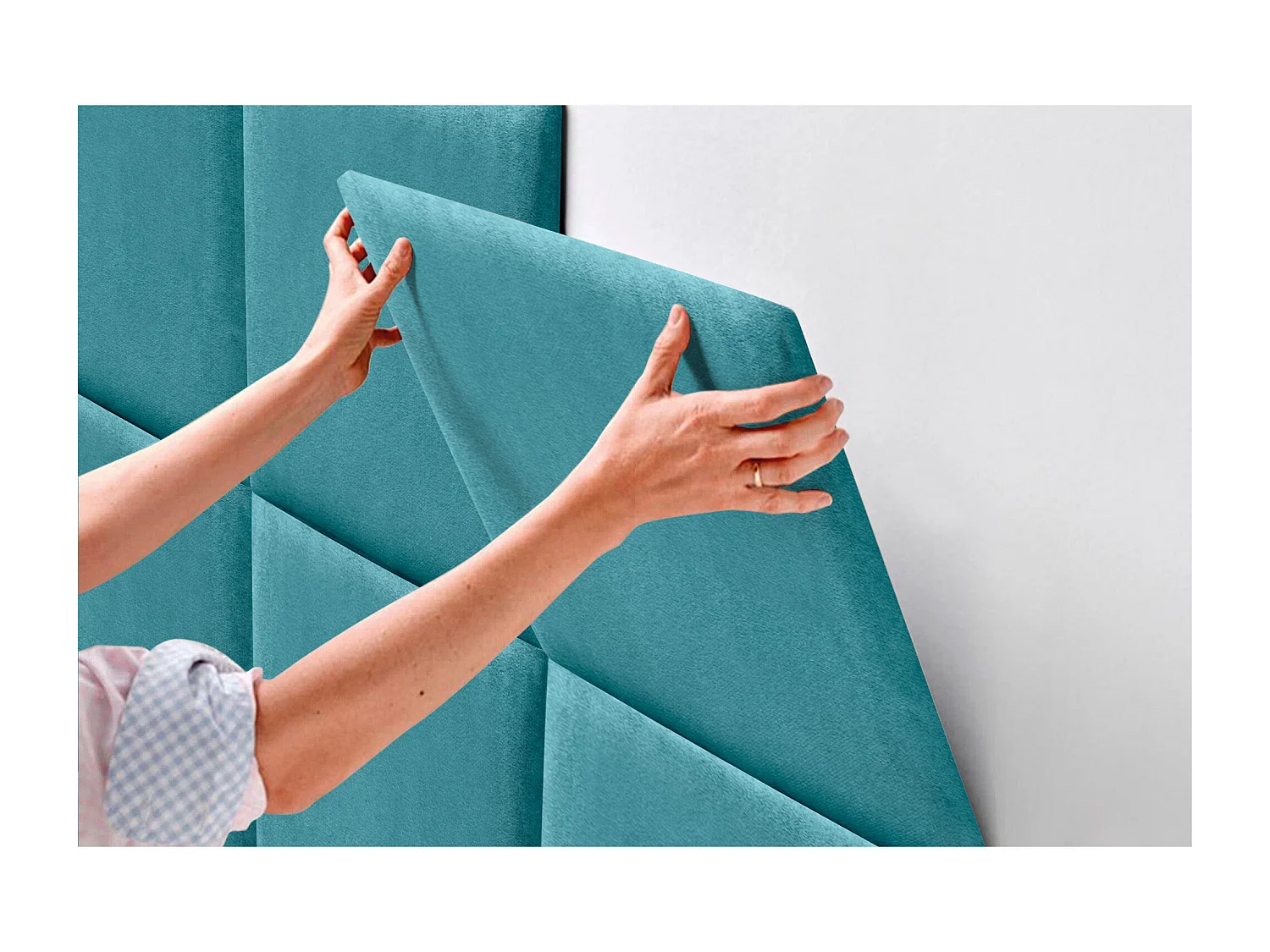 DHOME Tête de lit tapissée en tissu Aqualine composée de panneaux de lit autocollants interchangeables pour chambre de luxe (turquoise, 105 cm)