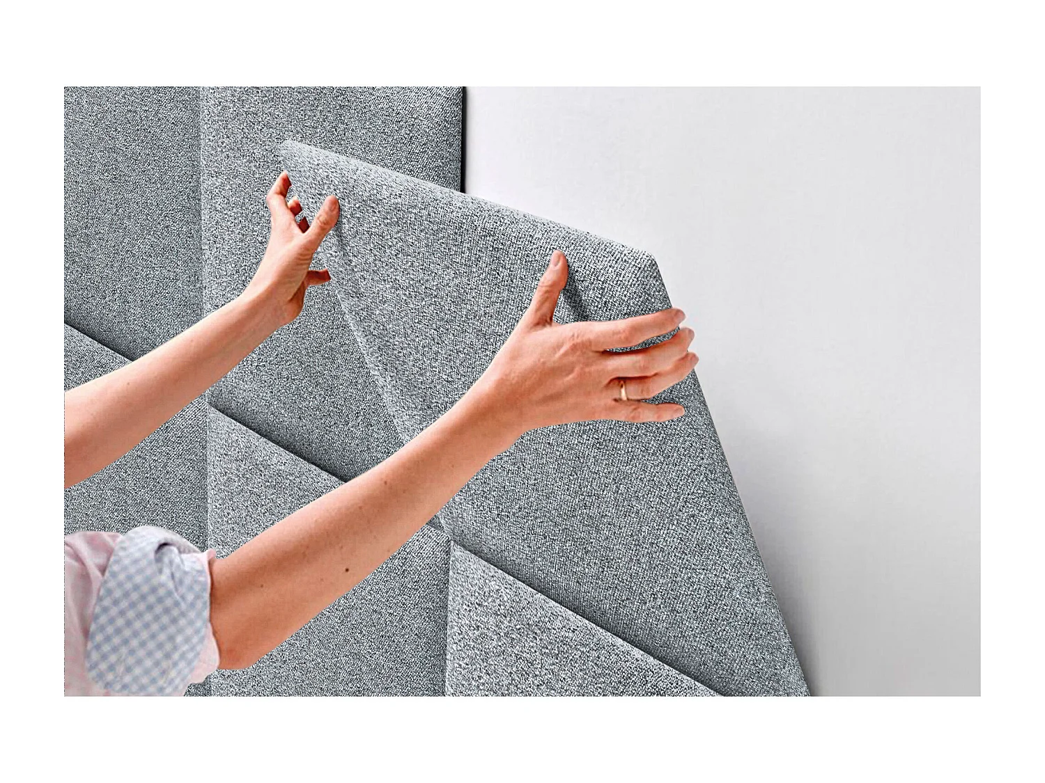 DHOME Testiera Rivestita in Tessuto Aqualine Composta da Pannelli Letto Intercambiabili Autoadesivi Camera da Letto di Lusso(Grigio Perla, 120cm)