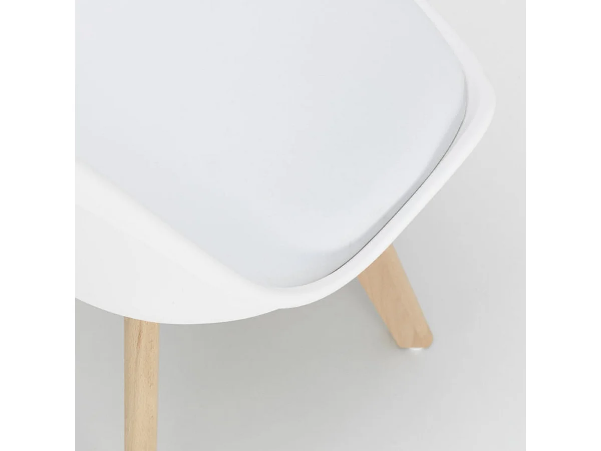 Juego de 4 sillas de comedor acolchadas en madera y PVC modelo Miriam - Blanco