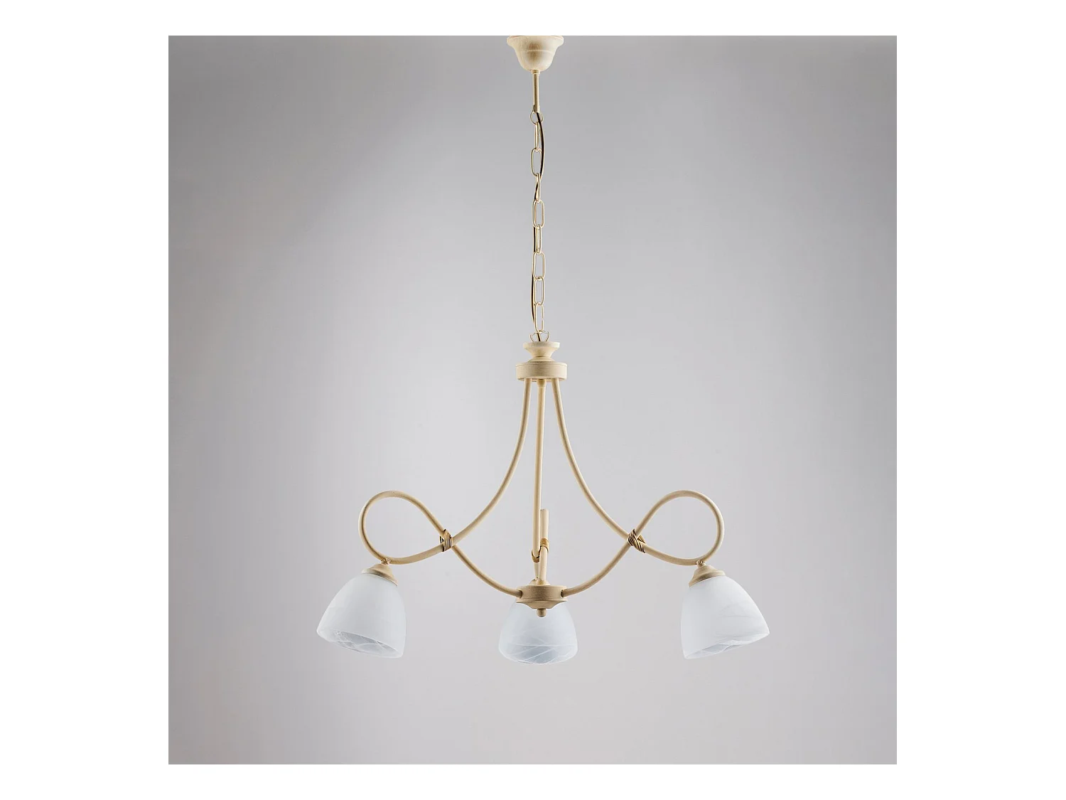 Lustre Dallas ivoire, effet décapé et or antique, verre albâtre d.13, 5 lumières, look rétro raffiné