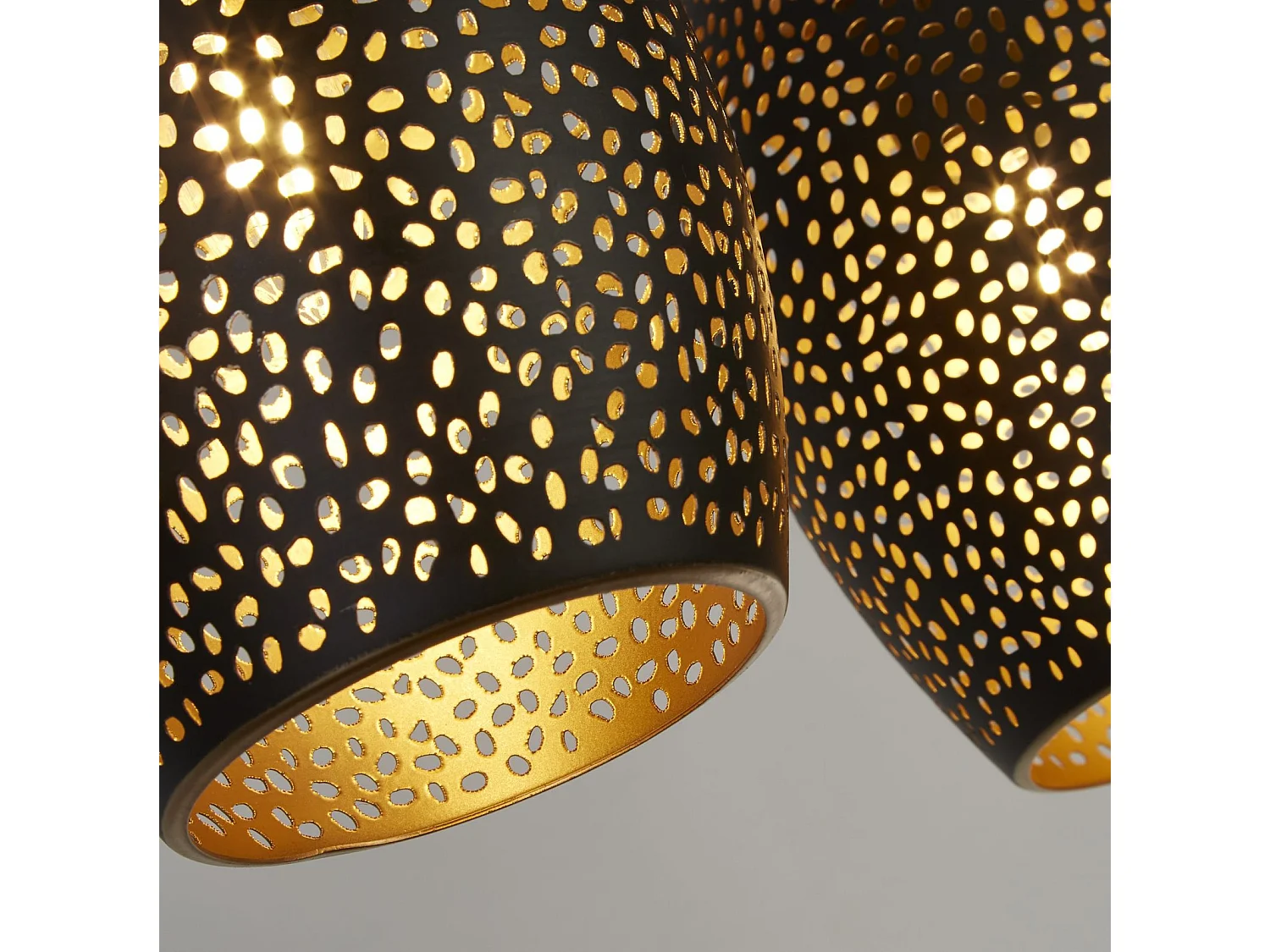 Searchlight Laser4 ljusstångshänge, svart och guld