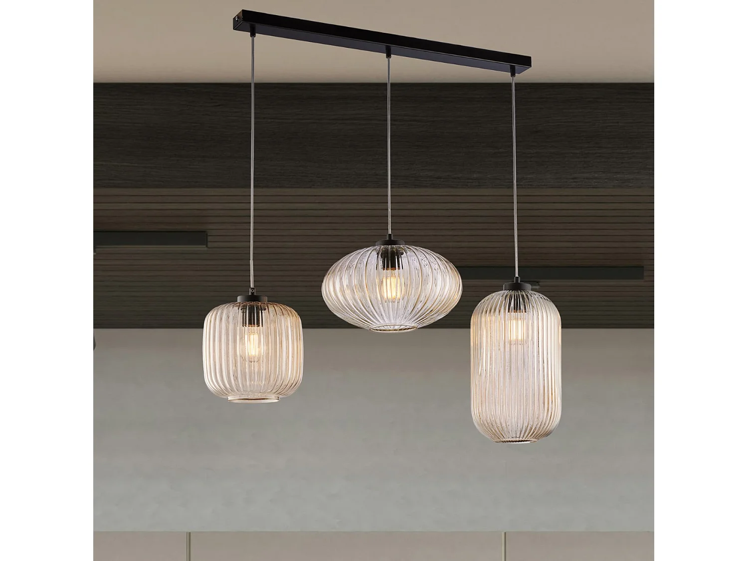 Belight -  Glamour – Schiene schwarz, Glas amber mit Streifendekor, L83x30, 3-flammig – BL322-BIN3-AM