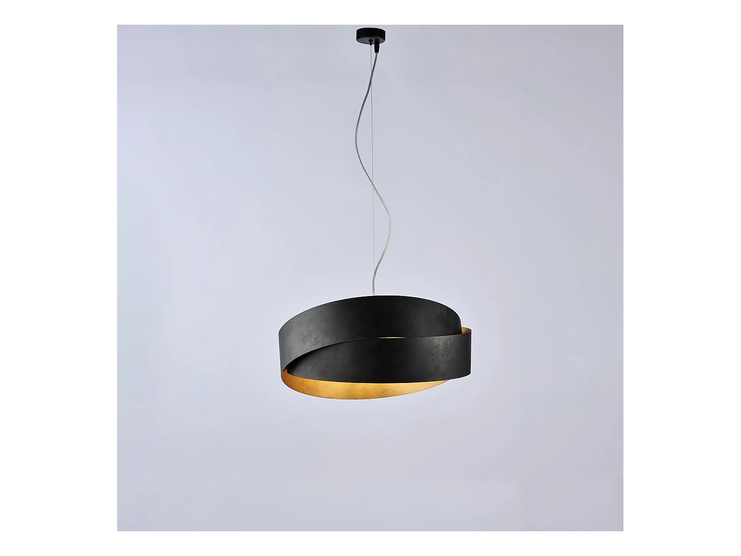 Suspension Astro fer noir, déco noire/or antique, câble acier réglable, 2 lumières style raffiné classique