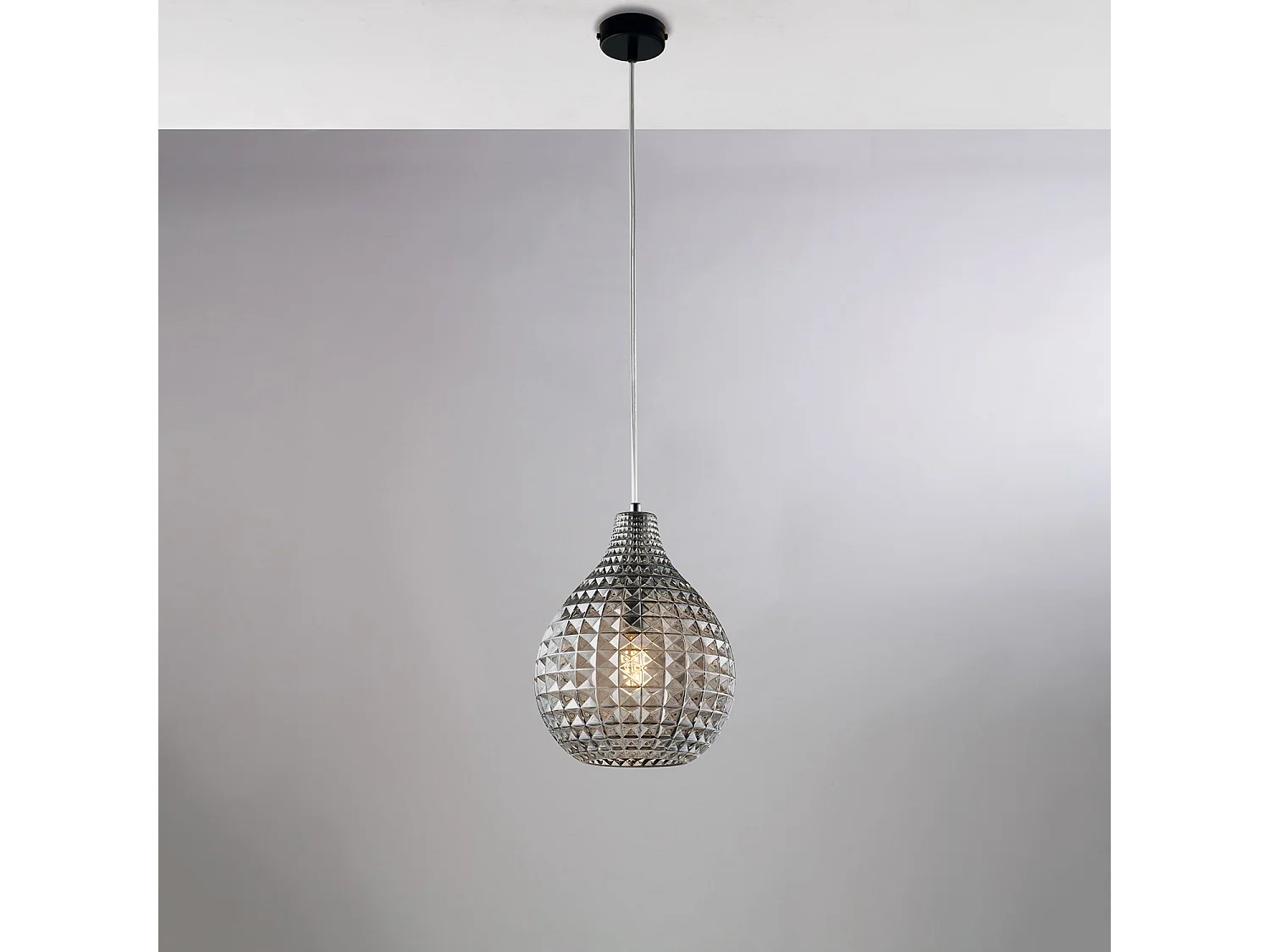 Sospensione 1 Luce Diamante In Ferro Nero E Vetro Soffiato Grigio Specchiato