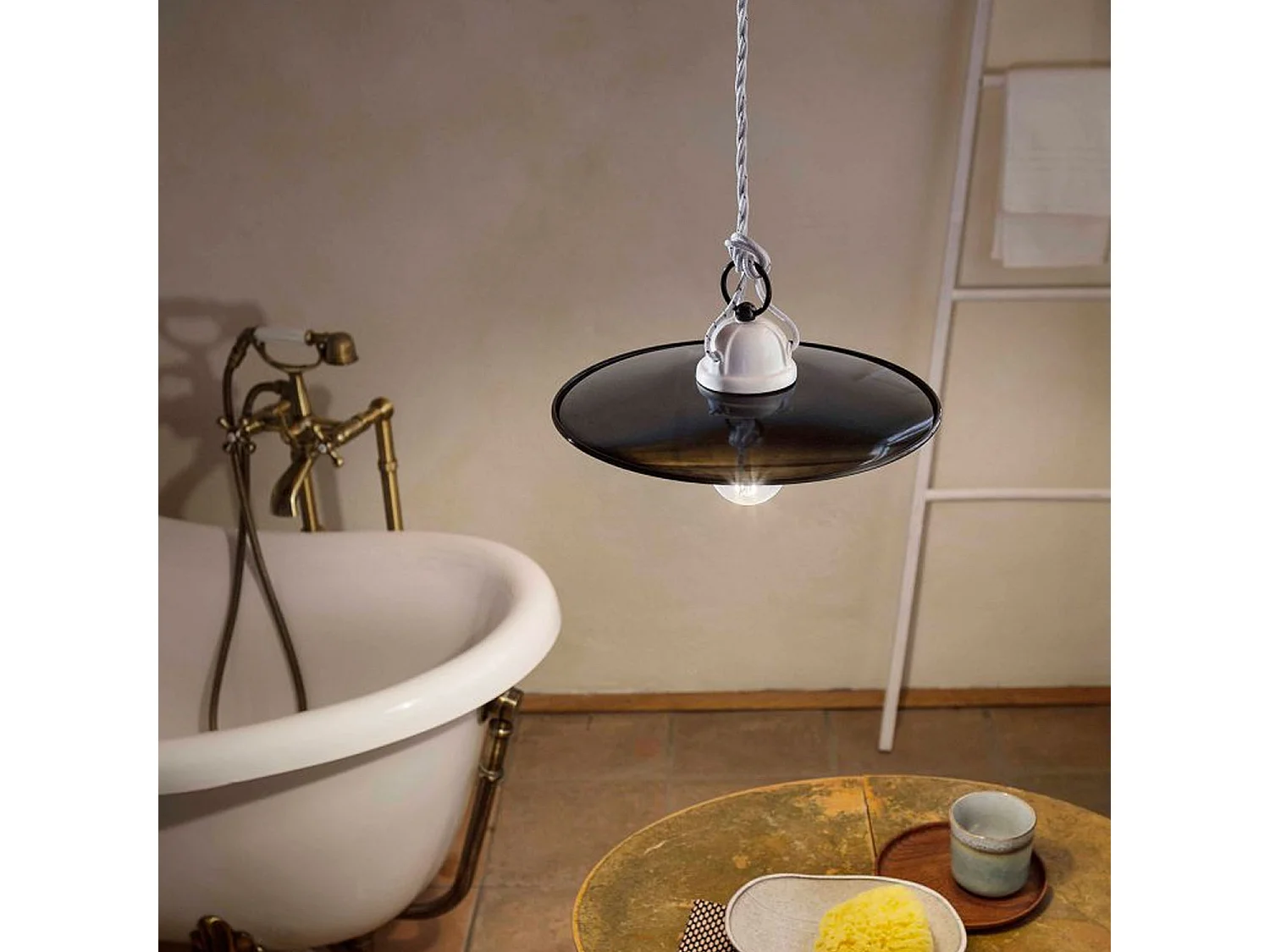 Lampadario Industrial Potenza Ferro E Ceramica Nero Diam. 25Cm 1 Luce E27