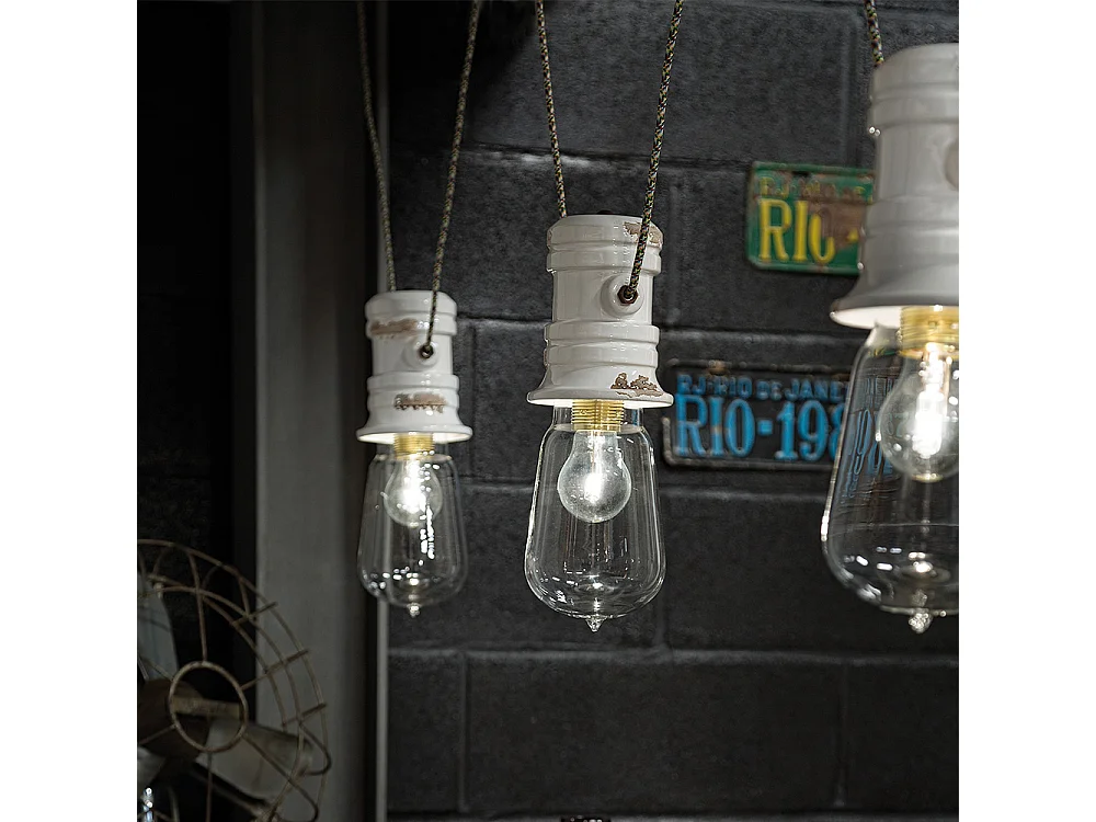 Lampadario Industrial Minimal Urban Ferro E Ceramica Vintage Bianco 3 Luci E27