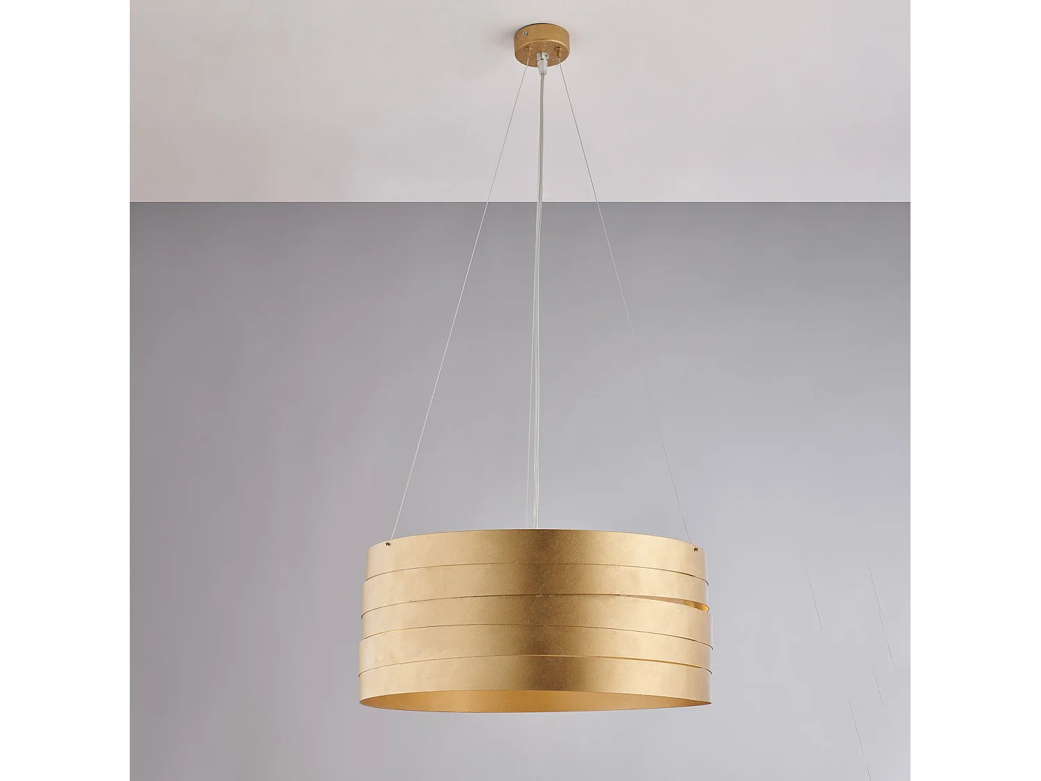 Mambo Suspension en fer laqué blanc décor or antique et câbles en acier réglables 3 lumières 120 d.45 BL157-3-ORO