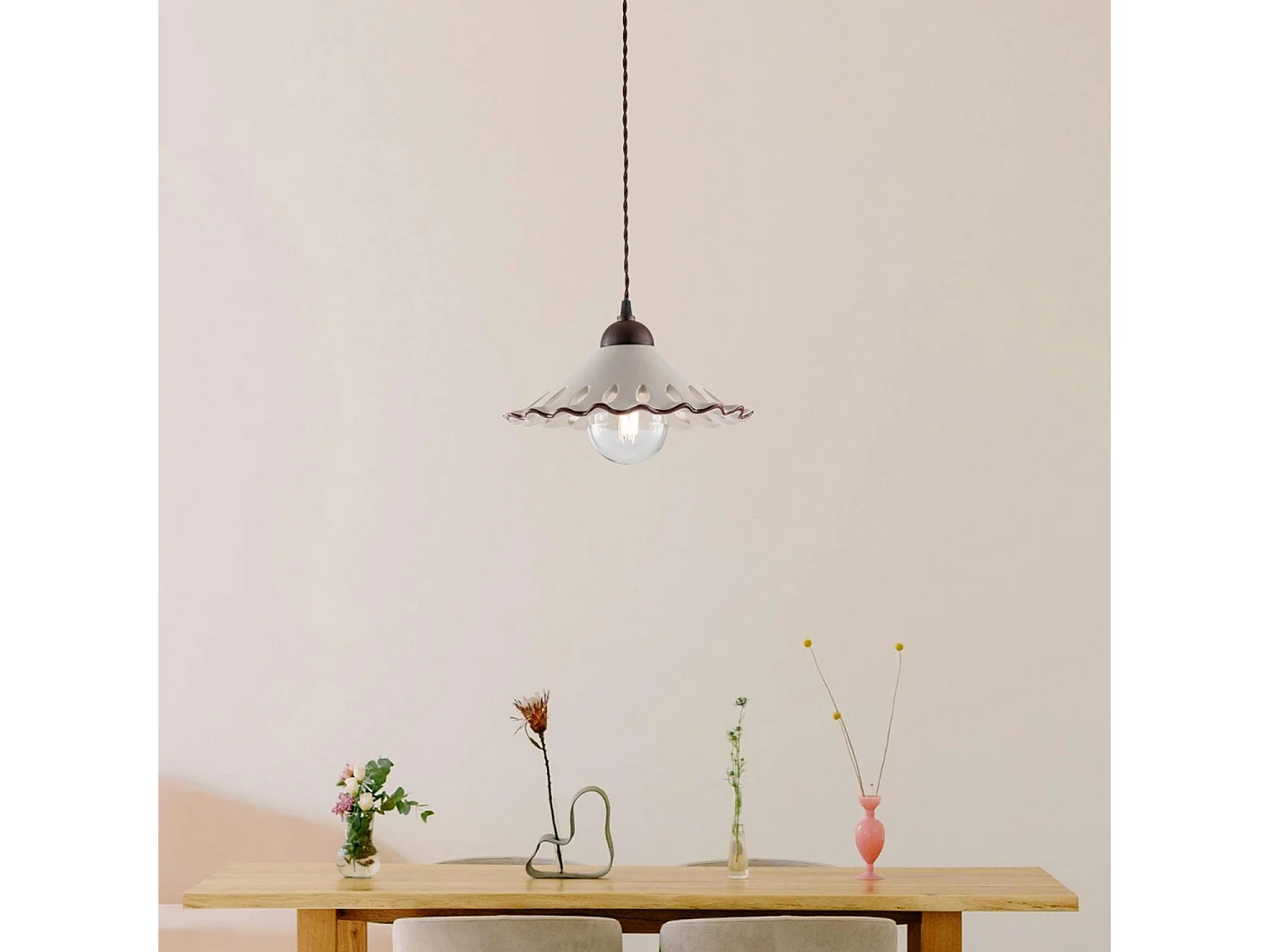 Sospensione 1 Luce Osteria In Ferro Nero Ruggine E Coppa In Ceramica Decorata