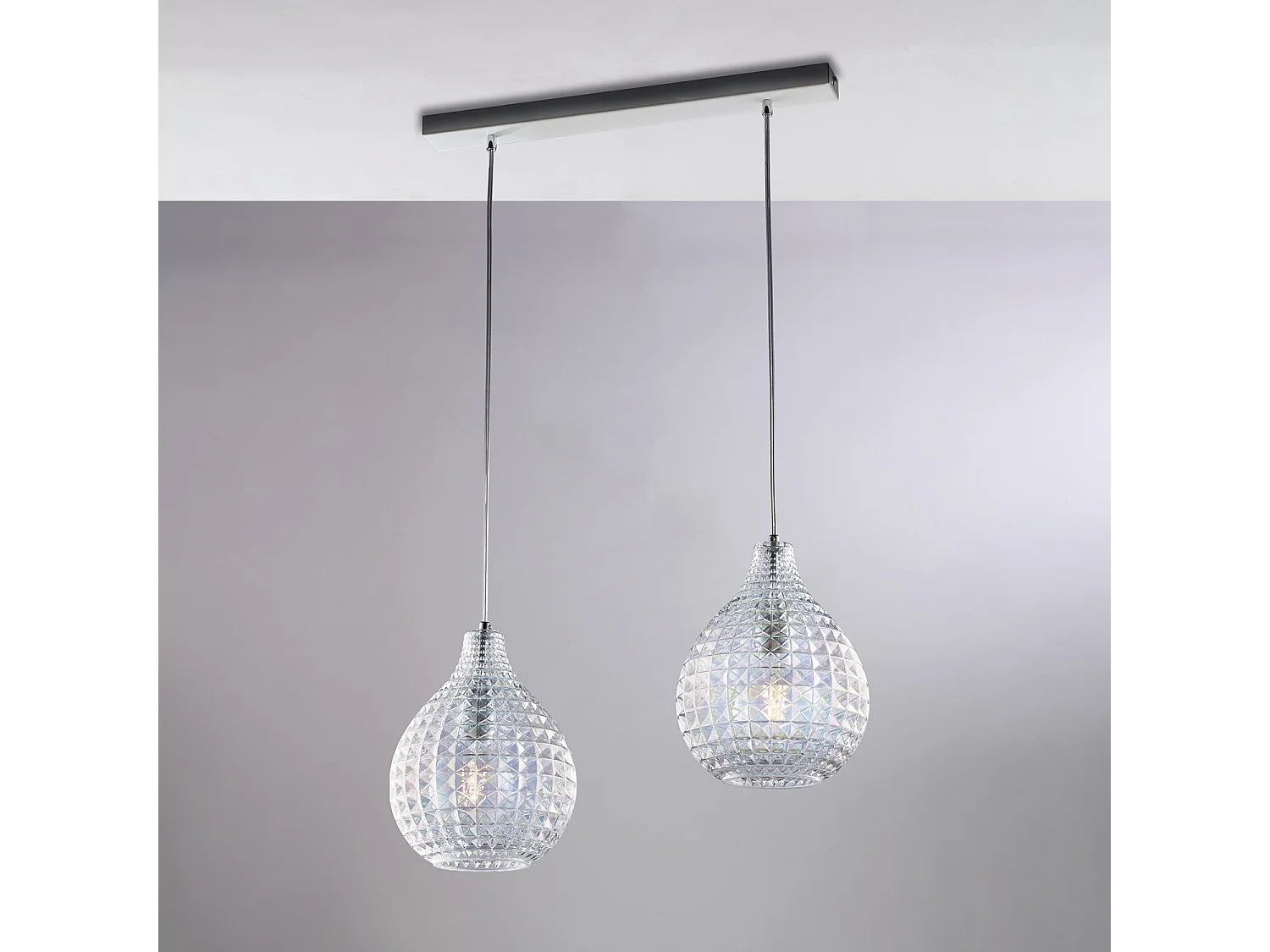 Diamante Calha em ferro branco e moldura cromada com cabos reguláveis ​​e difusores em vidro soprado transparente com dec. 2 efeitos de cristal de luz