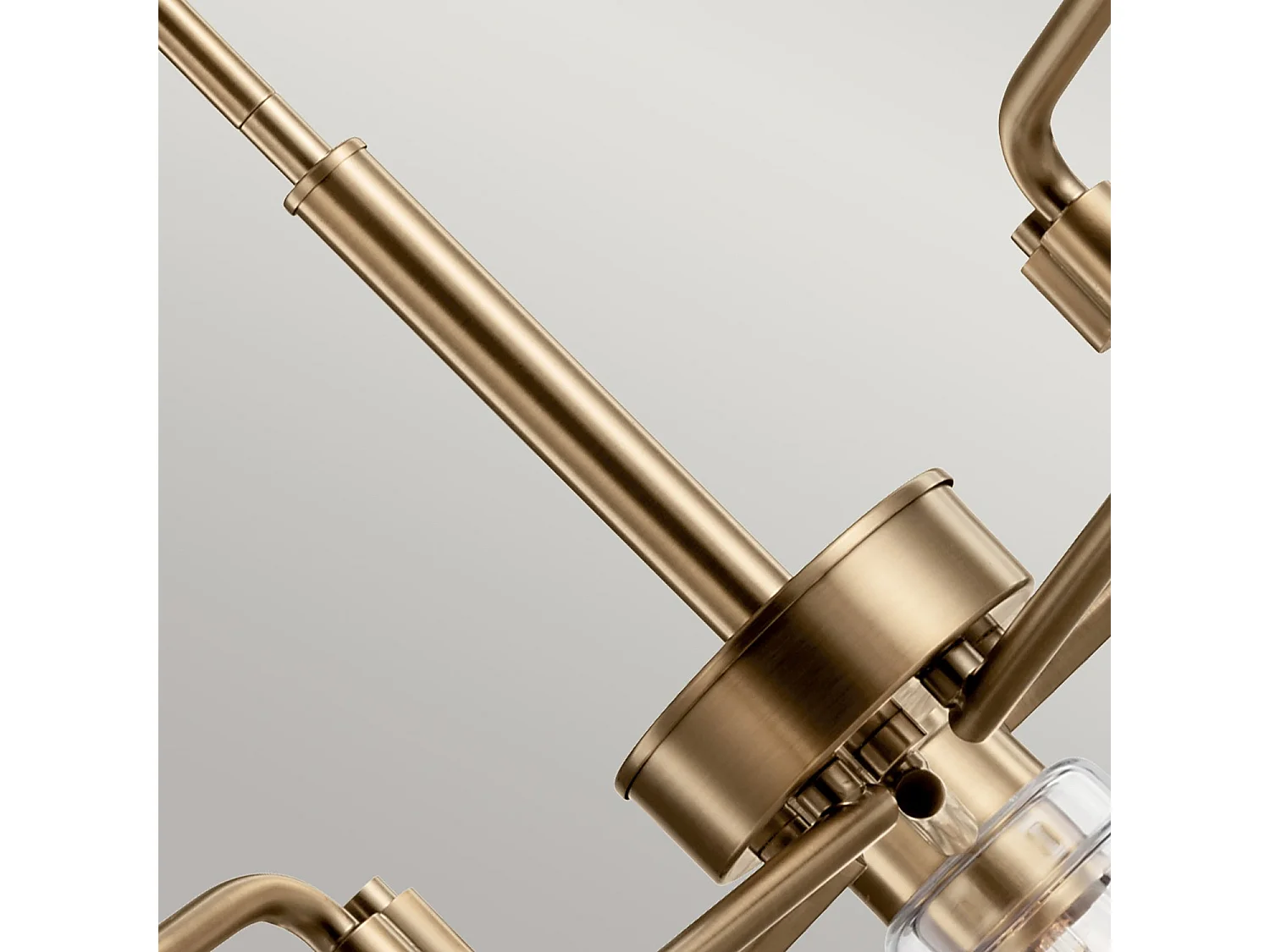 Elstead Kichler Aivian Mehrarmige Deckenleuchte aus verwittertem Messing