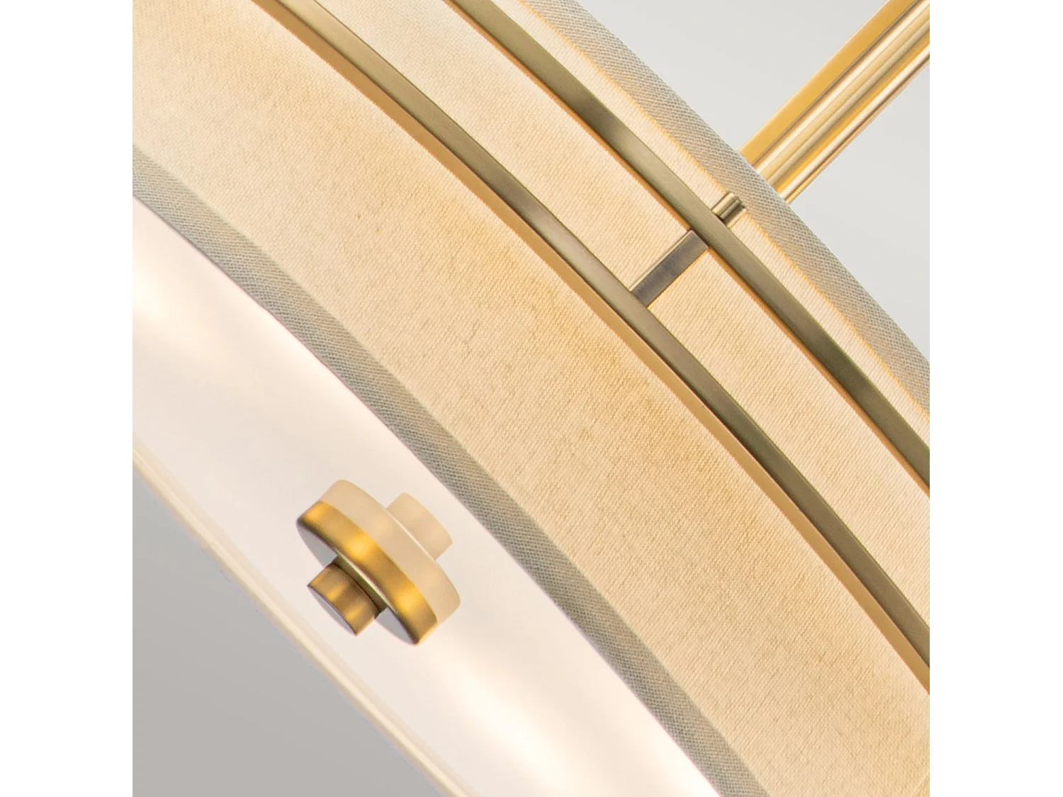 Elstead Quoizel Gotham Cylindrisk taklampa i borstad mässing