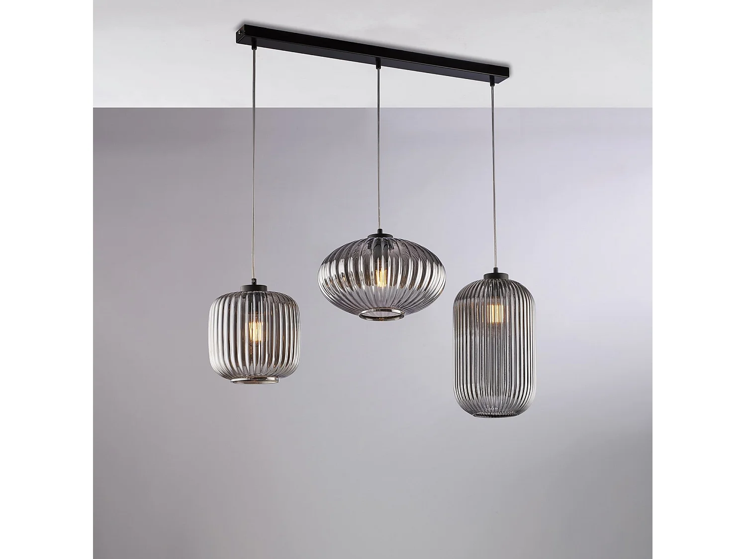 Glamour – Schiene schwarz, Glas grau verspiegelt mit Streifendekor, L83x30, 3-flammig – BL322-BIN3-SP